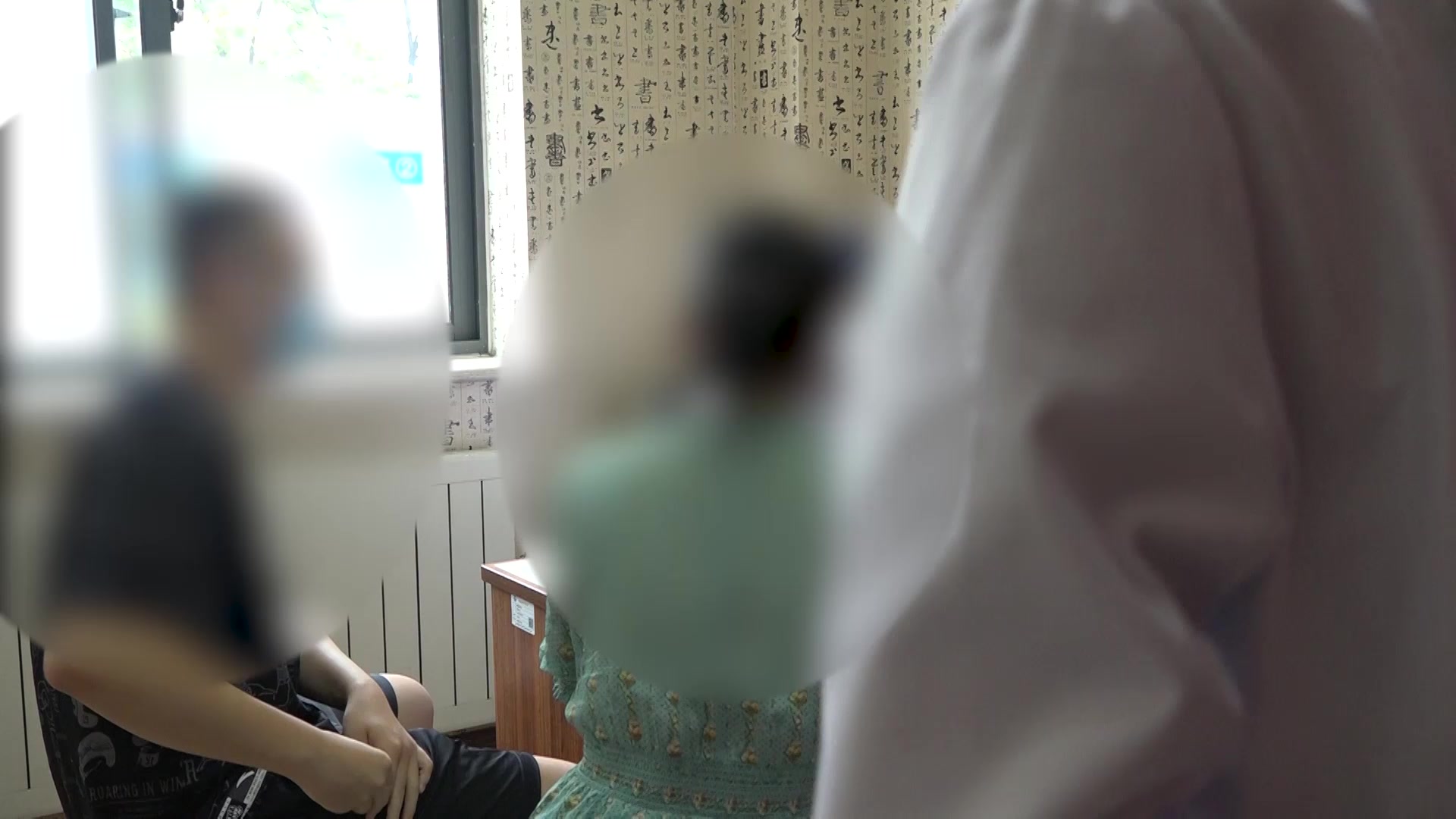 脾虚肝郁湿蕴化热：20岁男性脂溢性皮炎脱发的健脾疏肝清热法