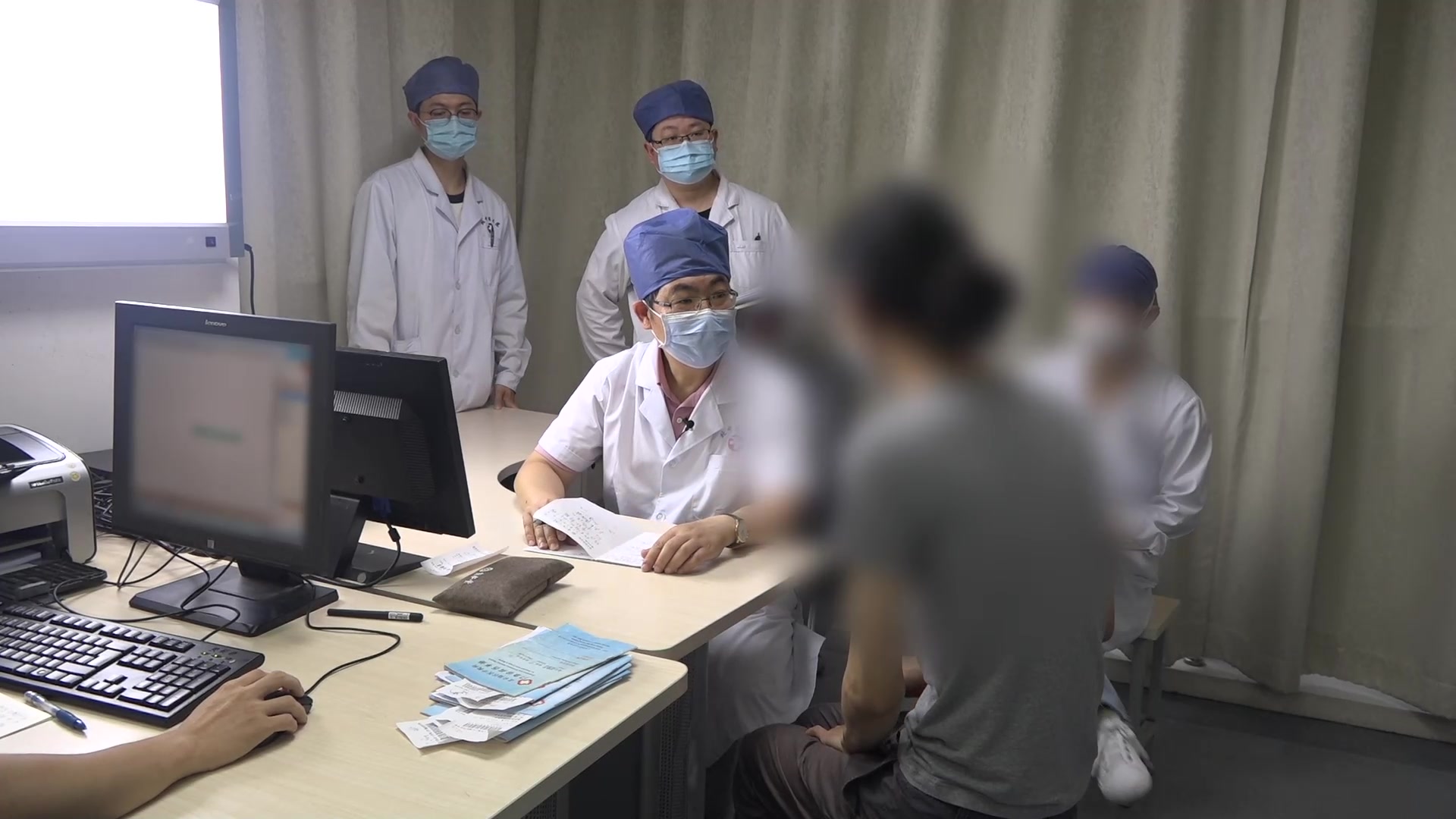 气滞血瘀：24岁男性骨坏死康复期髋功能改善的活血化瘀与功能锻炼指导
