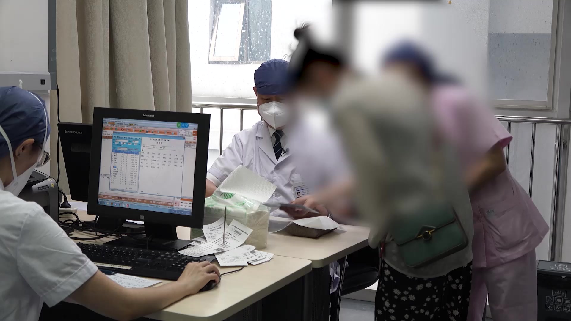 气血两虚证：26岁女性月经不调伴头晕乏力的十全大补汤调治