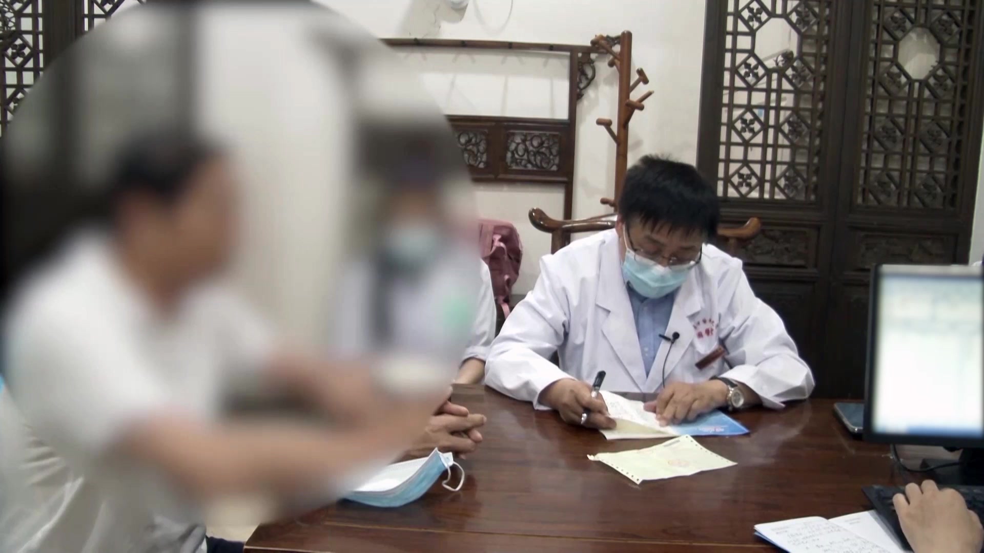 气虚血瘀：64岁脑梗后左侧肢体无力麻木的益气活血法
