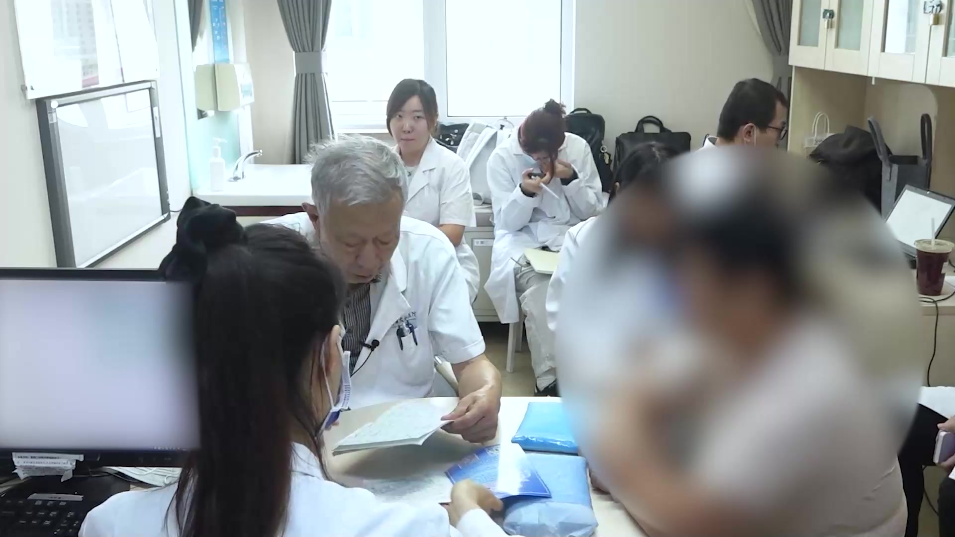 肝肾不足证：55岁难治性高血压患者的二仙汤加减与西药撤减策略