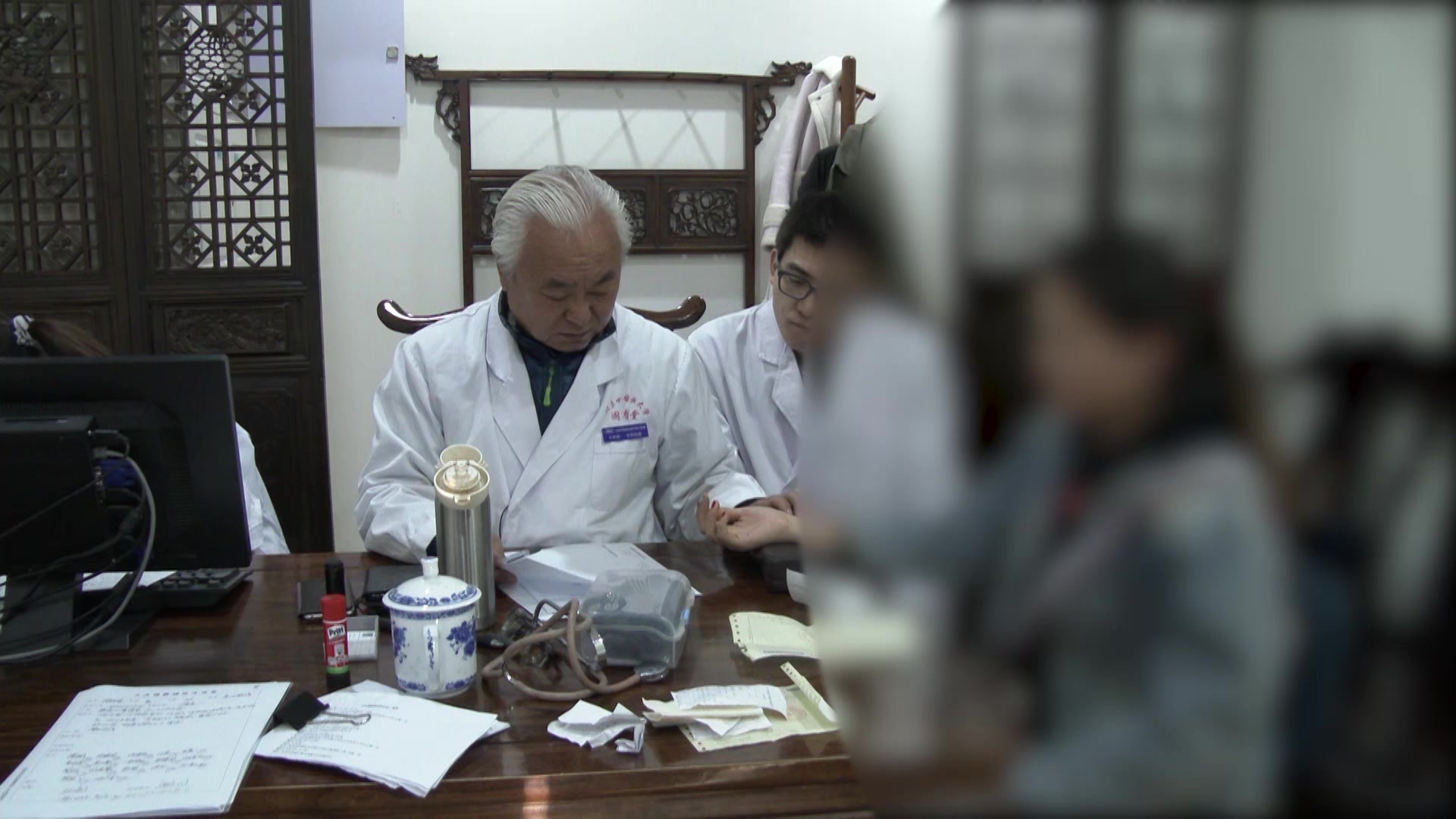 上热下寒：23岁女性经前痤疮的清上温下法