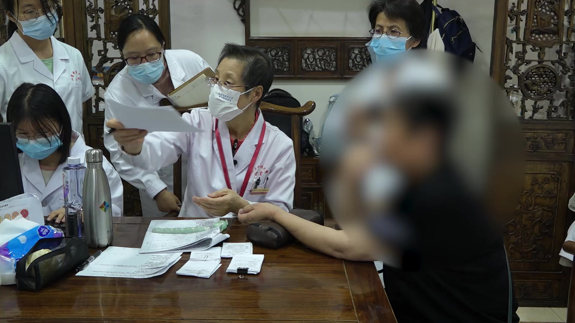 正气不足：60岁乳腺癌术后乏力汗少的中药复诊调理