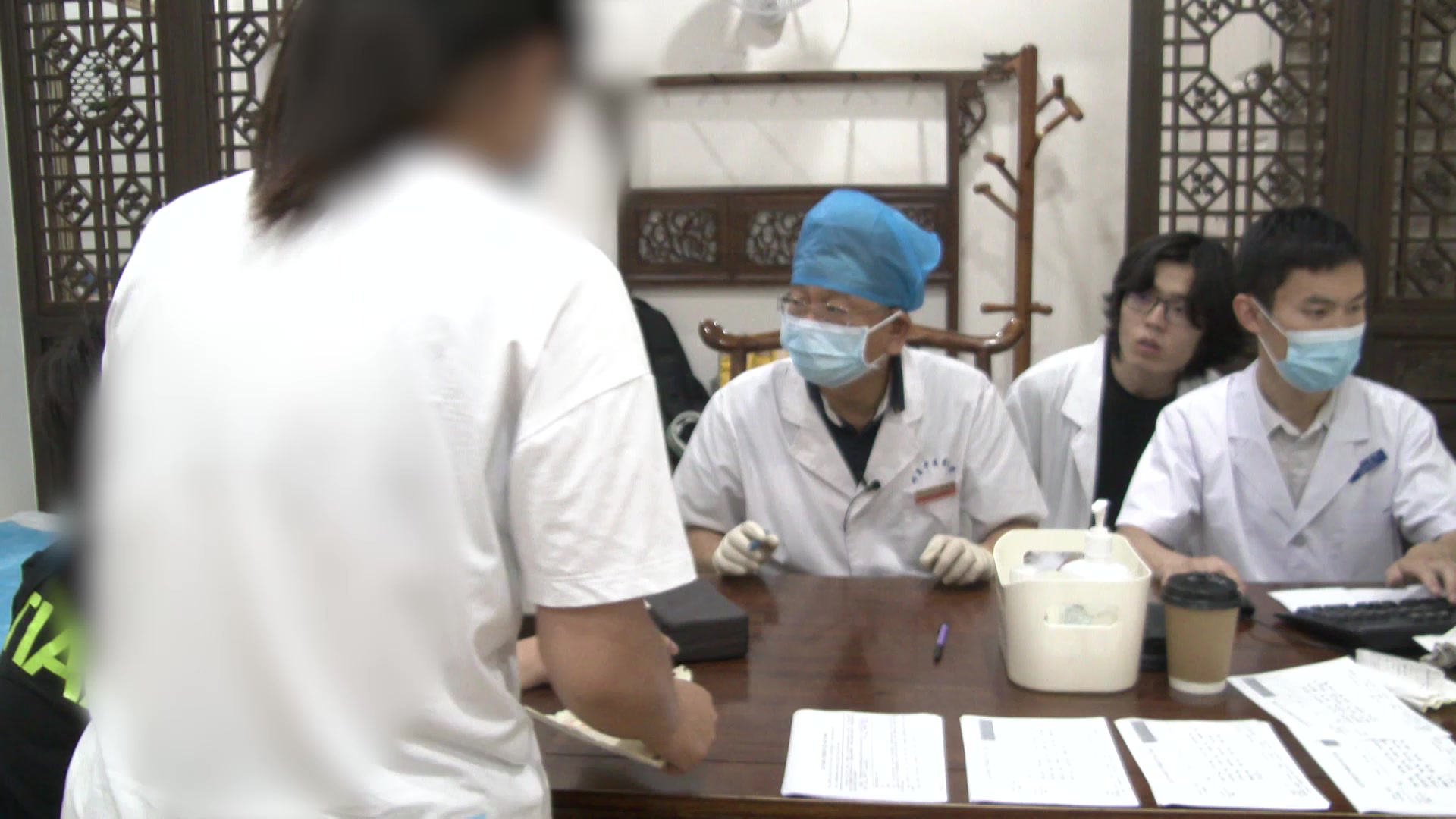 脾肺气虚湿热内蕴：12岁过敏女童鼻炎哮喘湿疹的益气祛风清热法