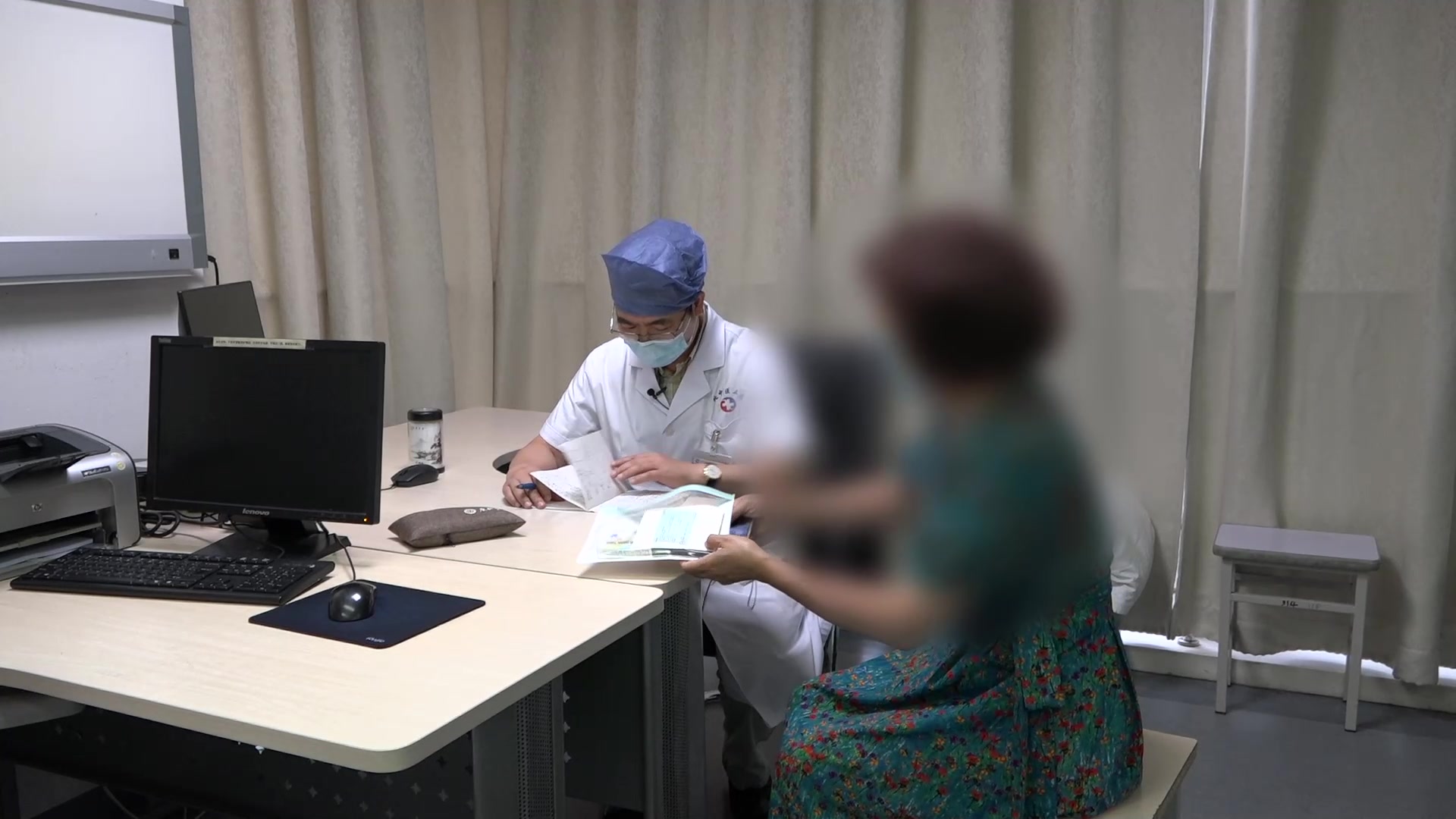 气滞血瘀证：61岁髋骨关节病患者连续按摩后痛缓麻存的通络调治