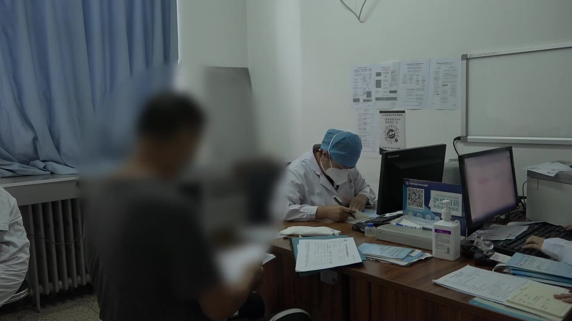 脾虚气陷：62岁男性重症肌无力恢复80%的中药巩固与防复发管理