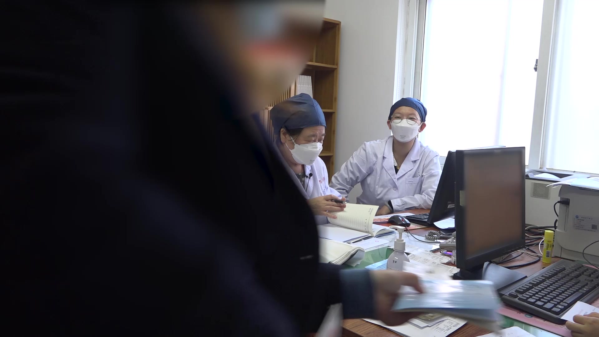 肾虚血瘀兼肝郁：33岁多囊患者备孕失败的中药调周助孕法
