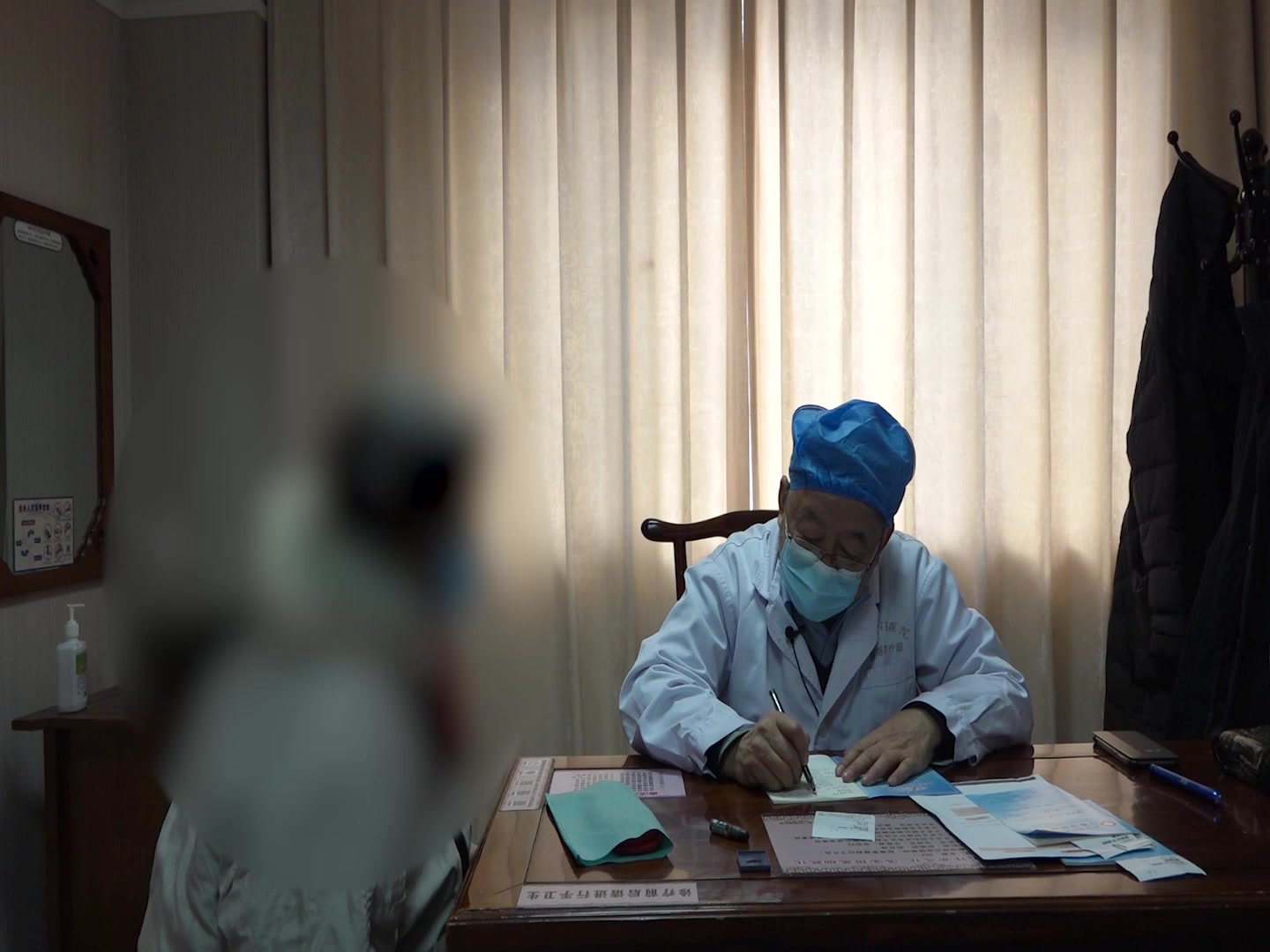 脾肾亏虚脑络瘀阻：67岁女性发作性眩晕的补虚通络法