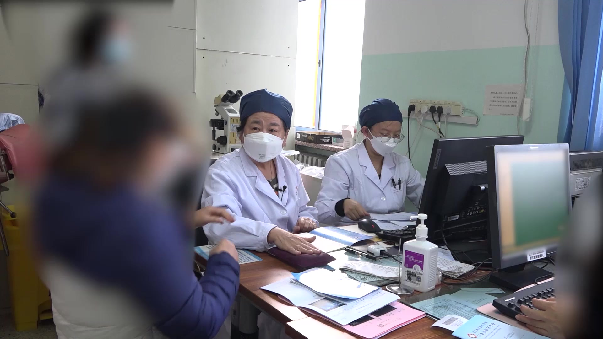 肝肾阴虚：51岁女性更年期盗汗的滋阴潜阳益气固表法