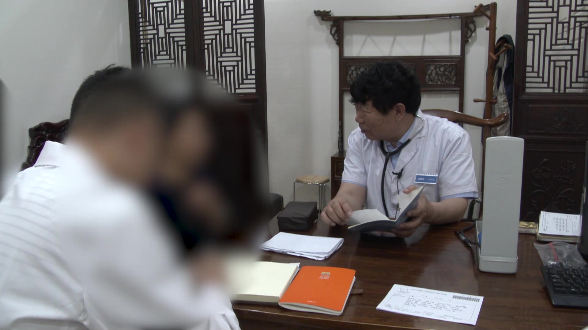 心气不足：54岁女性胃痞好转后心慌乏力的益气安神法