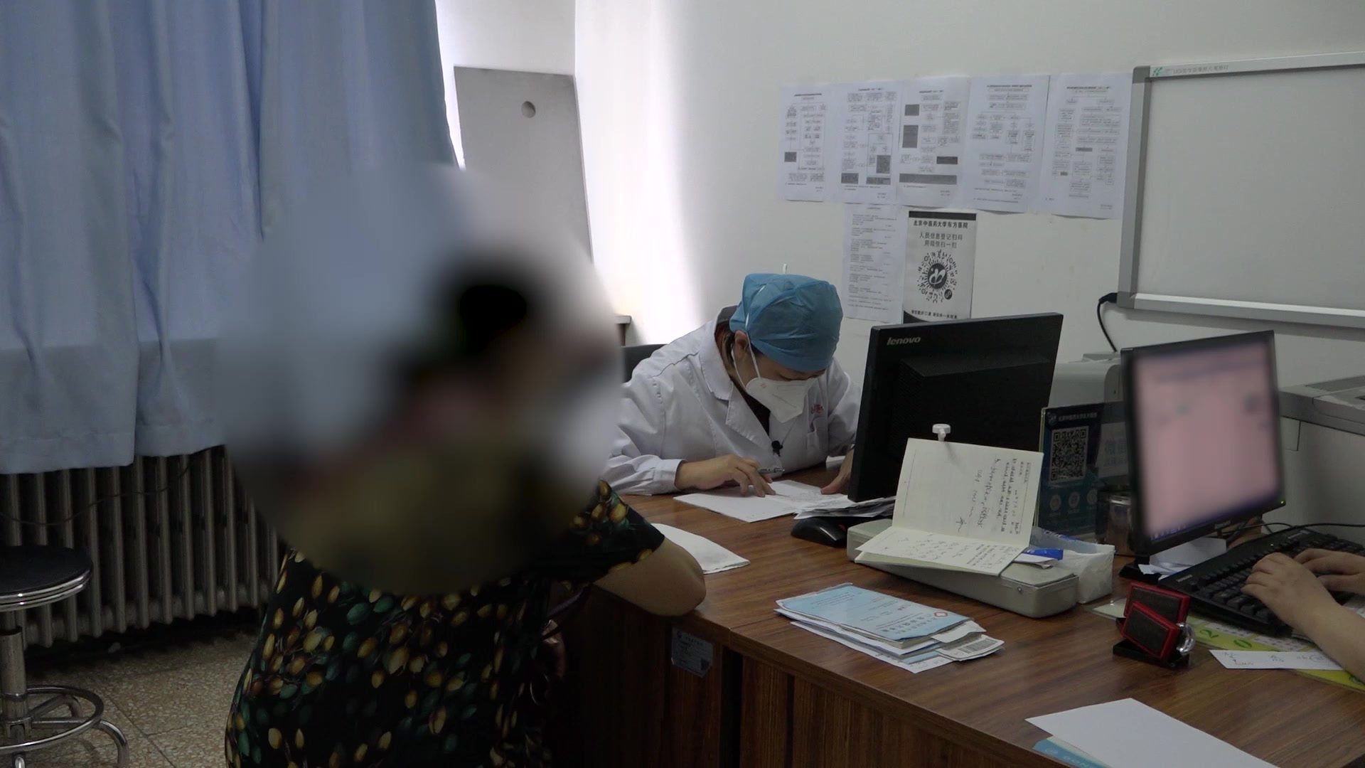 脑络失养气虚血瘀：66岁女性脑白质变性头晕的中药调治
