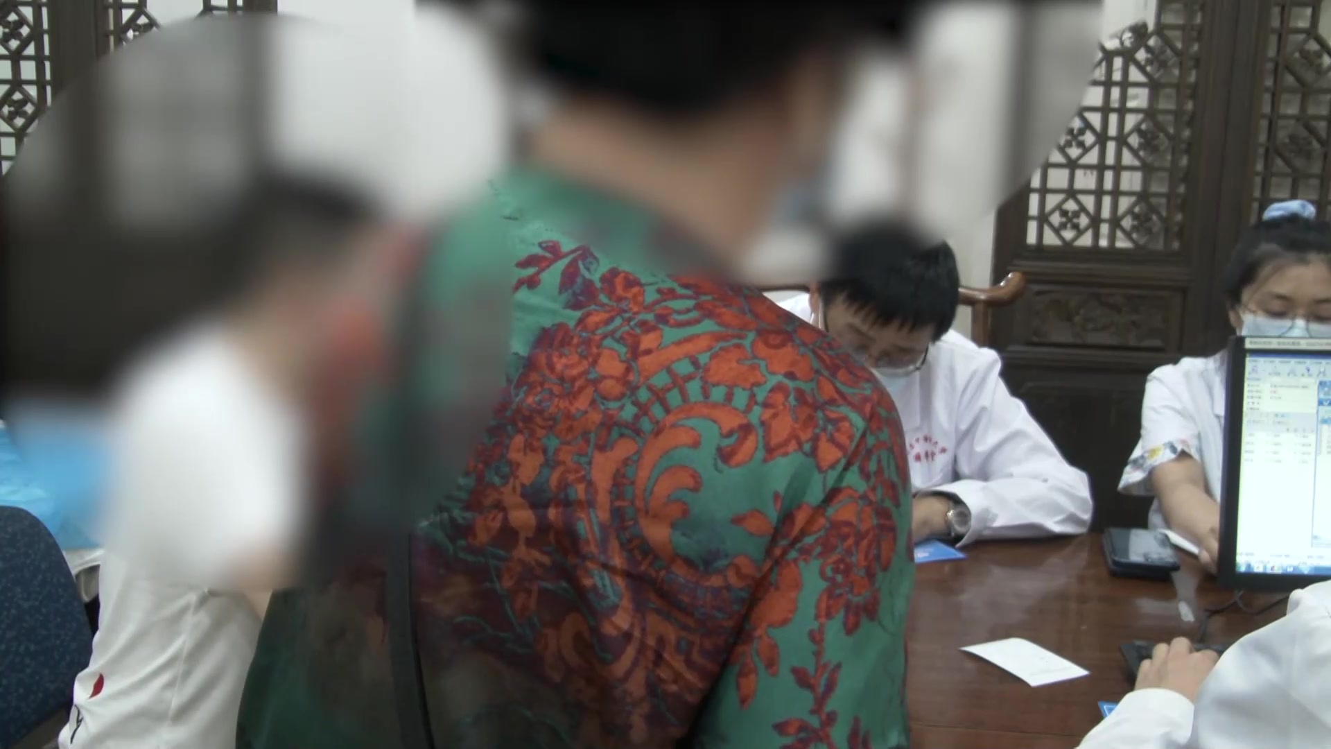 脾虚气弱兼脾阳不足：34岁高尿酸患者怕冷腹泻的益气温阳法