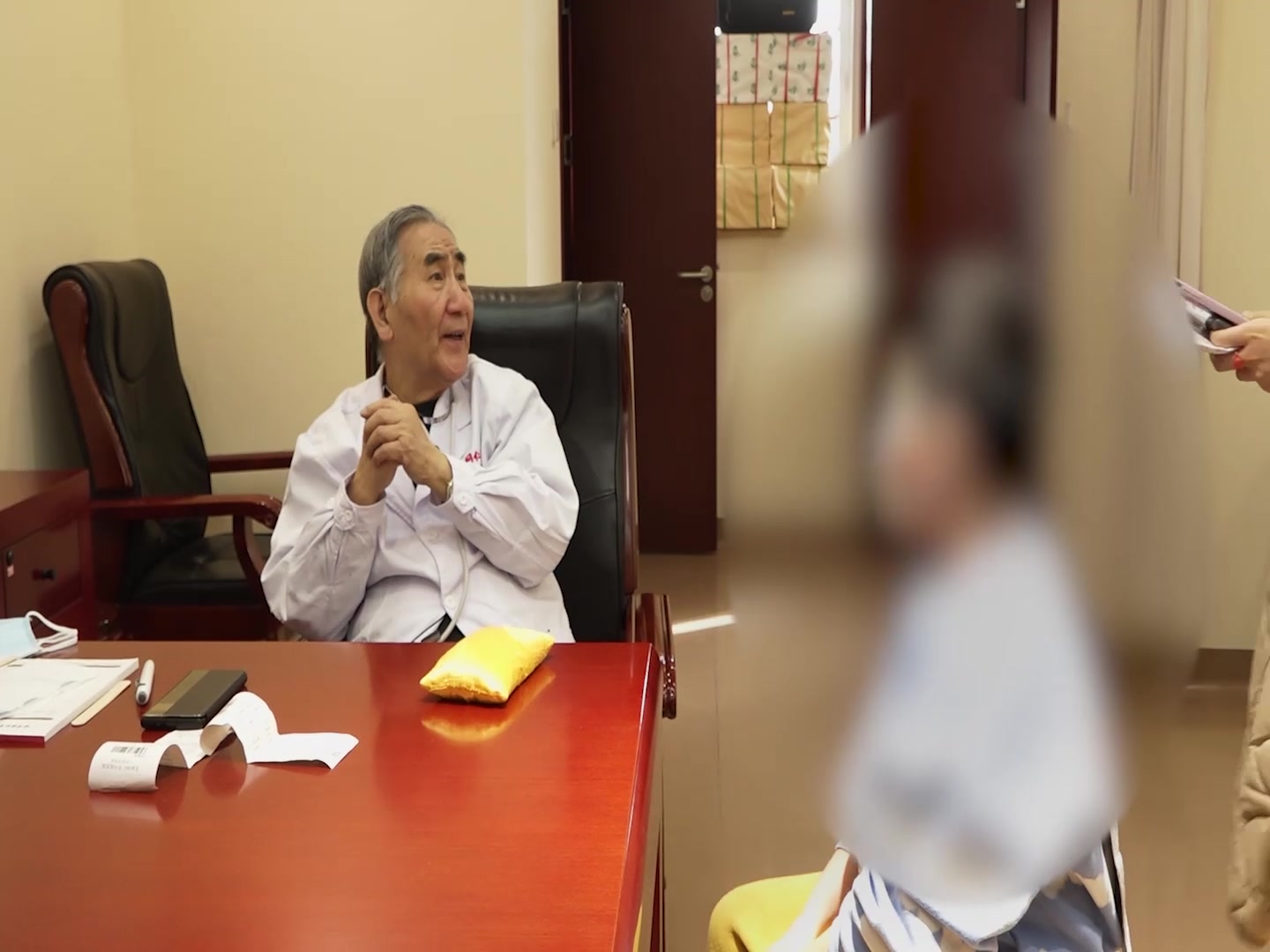 痰热壅肺肠腑积热：8岁男童肺炎后过敏性咳嗽的通腑清肺法