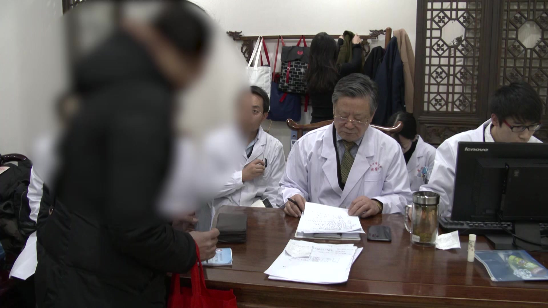 痰湿内阻：14岁多囊闭经之苍术燥湿散结法