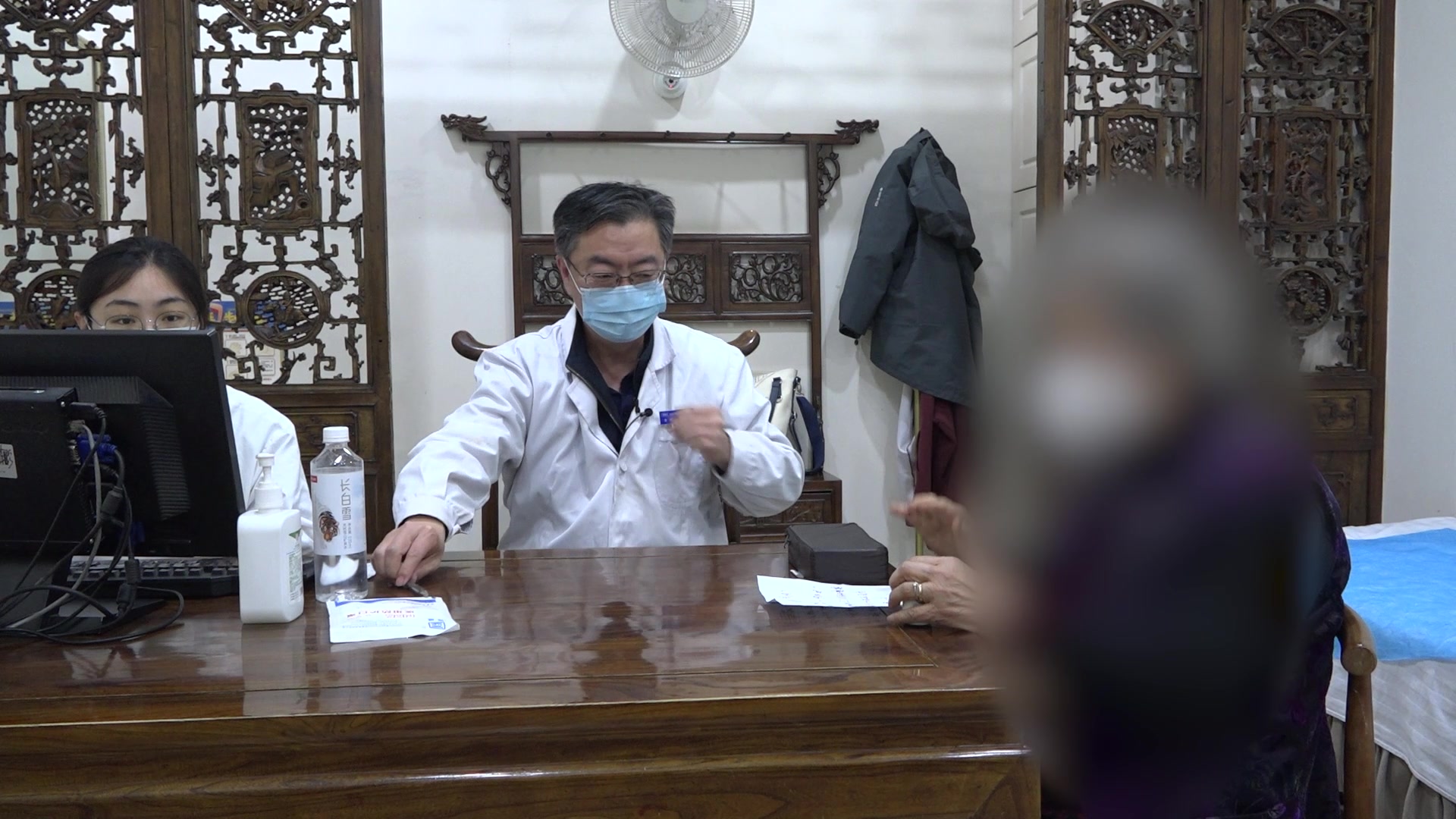 肾气不固阳气不足：78岁糖尿病肾病蛋白尿的补肾固摄法