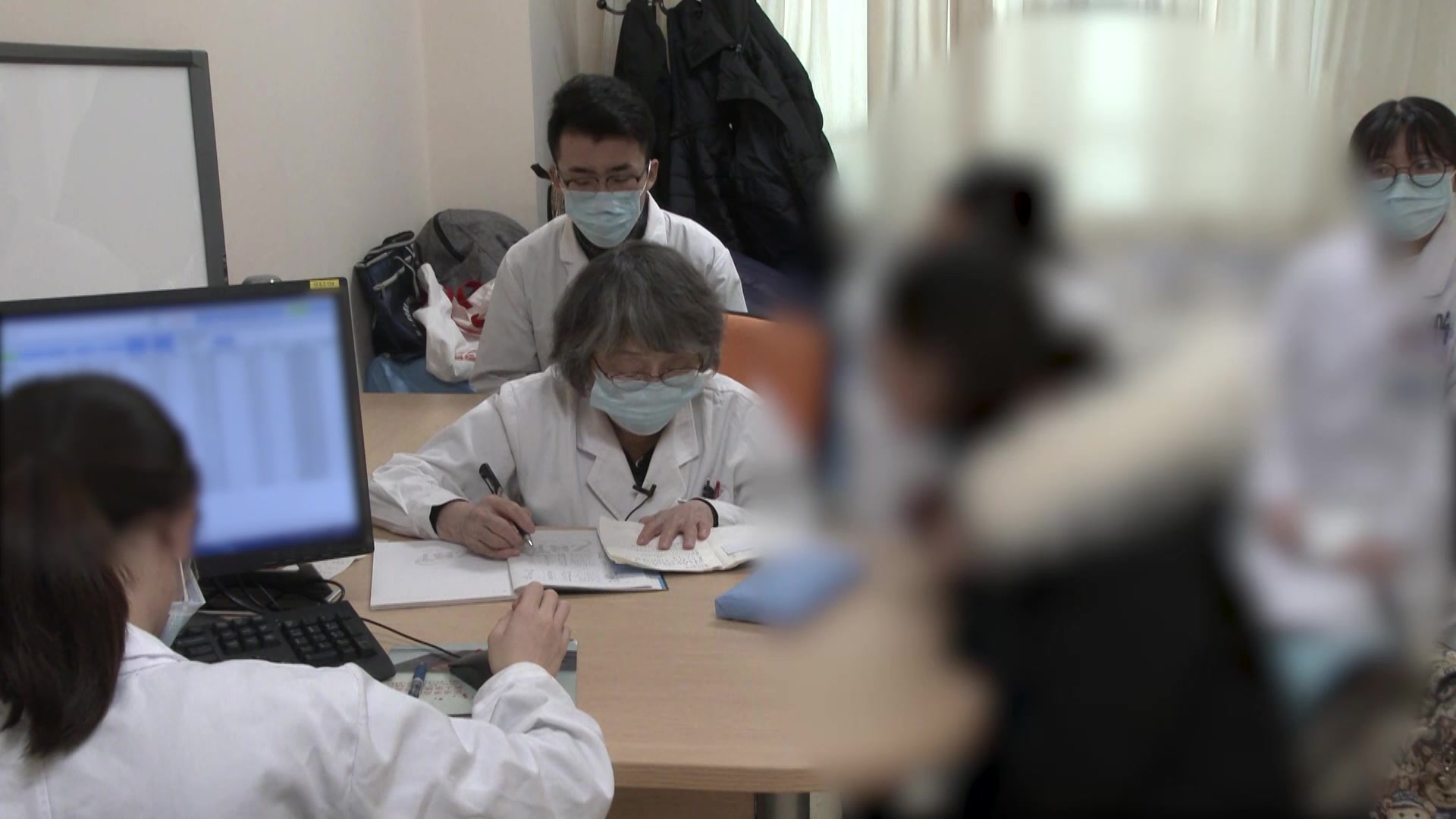 阳虚血瘀络阻：46岁女性MCTD头痛的温阳活血法