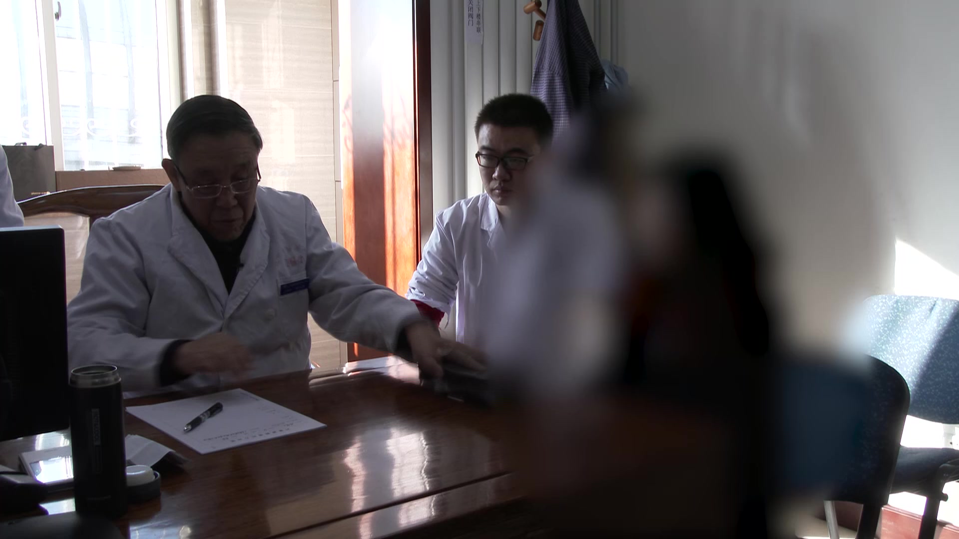 气阴两虚水湿内停：46岁女性血尿蛋白尿反复发作的益气养阴利水法