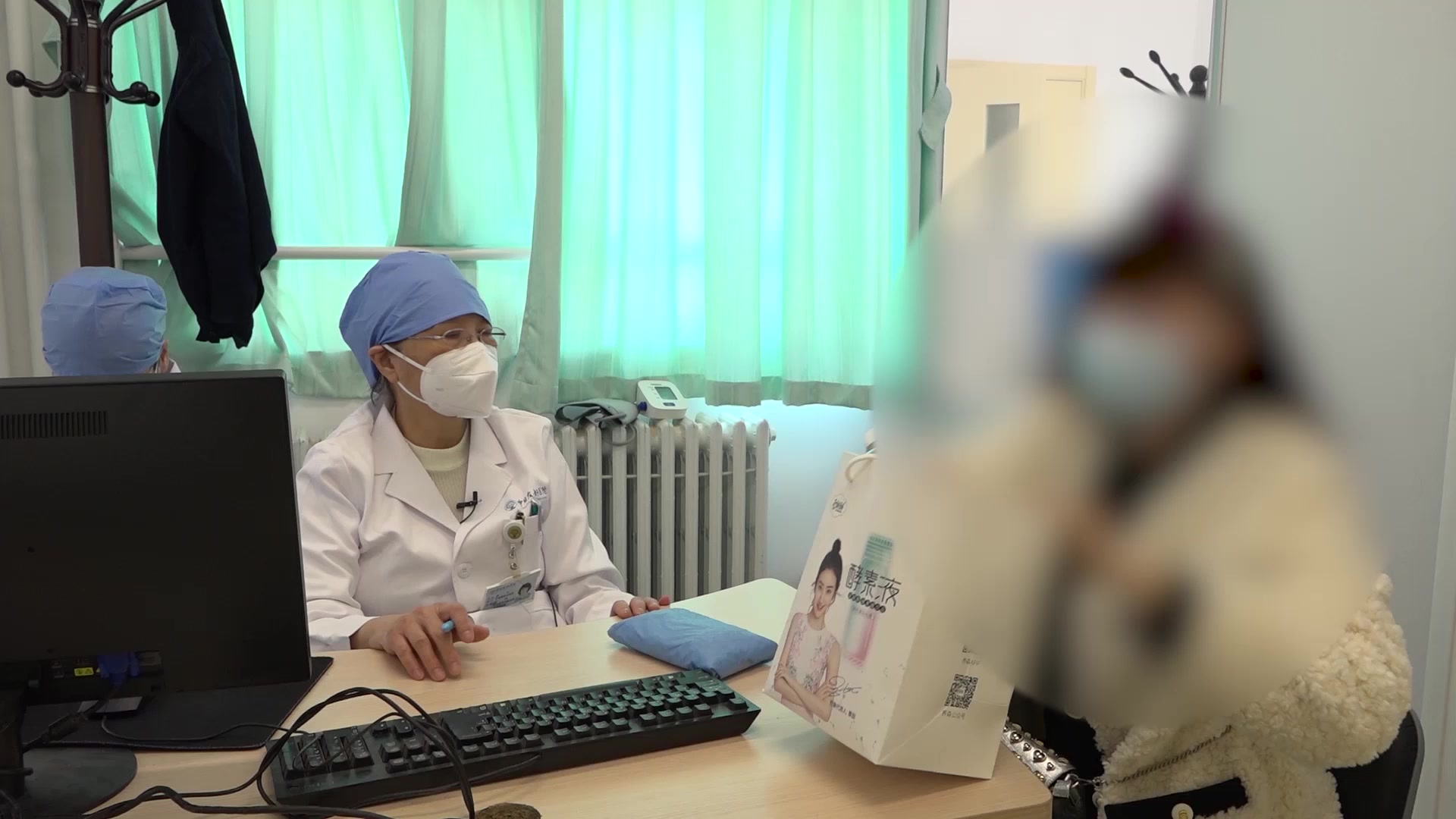 肺脾气虚痰瘀互结：50岁肺癌术后气短胸腔积液的凉补泻肺扶正祛邪法