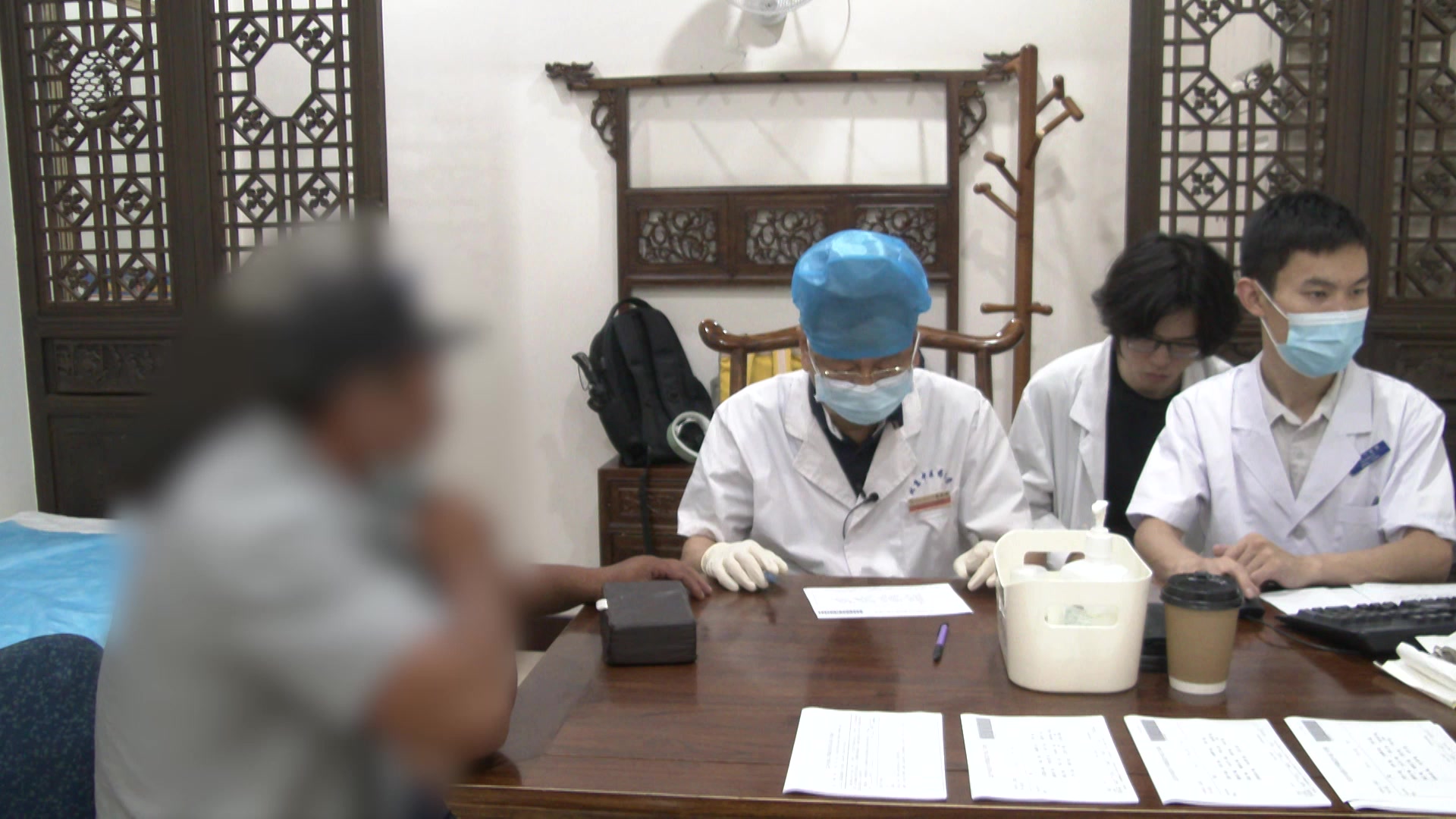 脾肾阳虚痰湿内阻：51岁男性胸痹乏力伴无精子症温补脾肾法