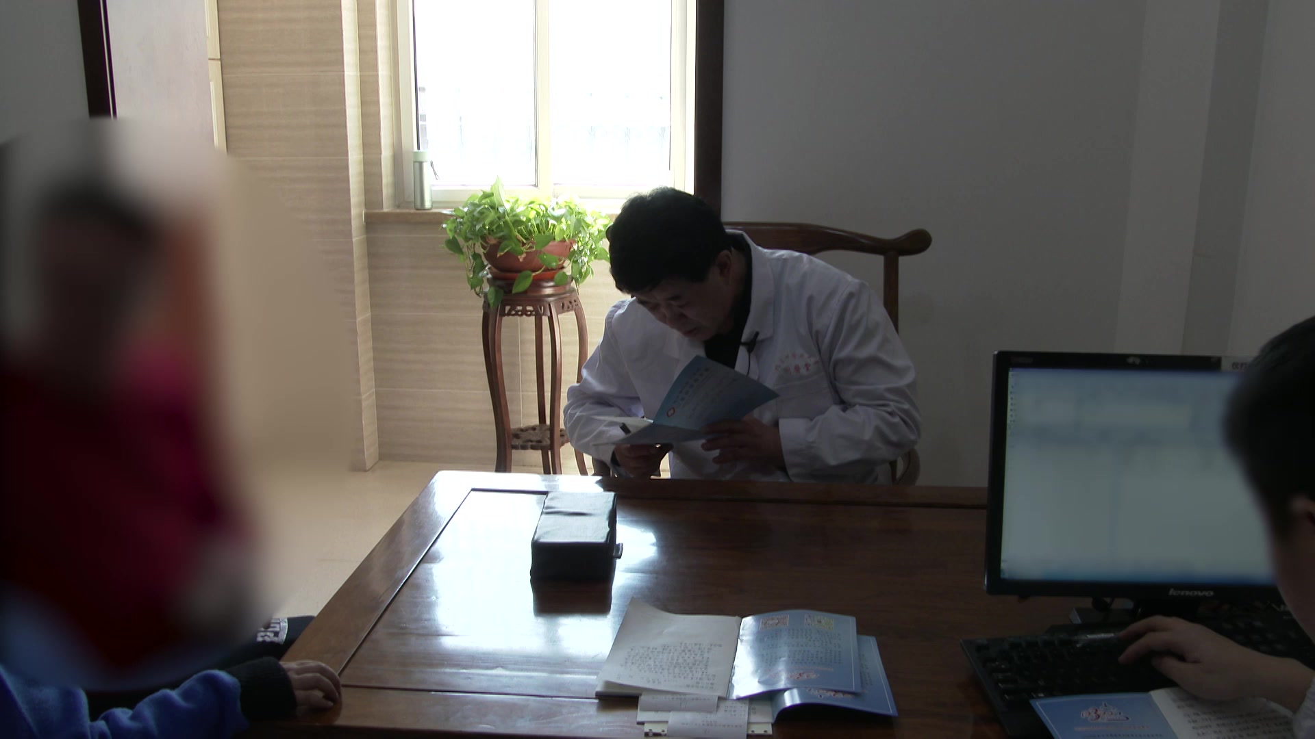 痰湿蒙窍风痰上扰：41岁男性癫痫伴打鼾憋气的化痰开窍法