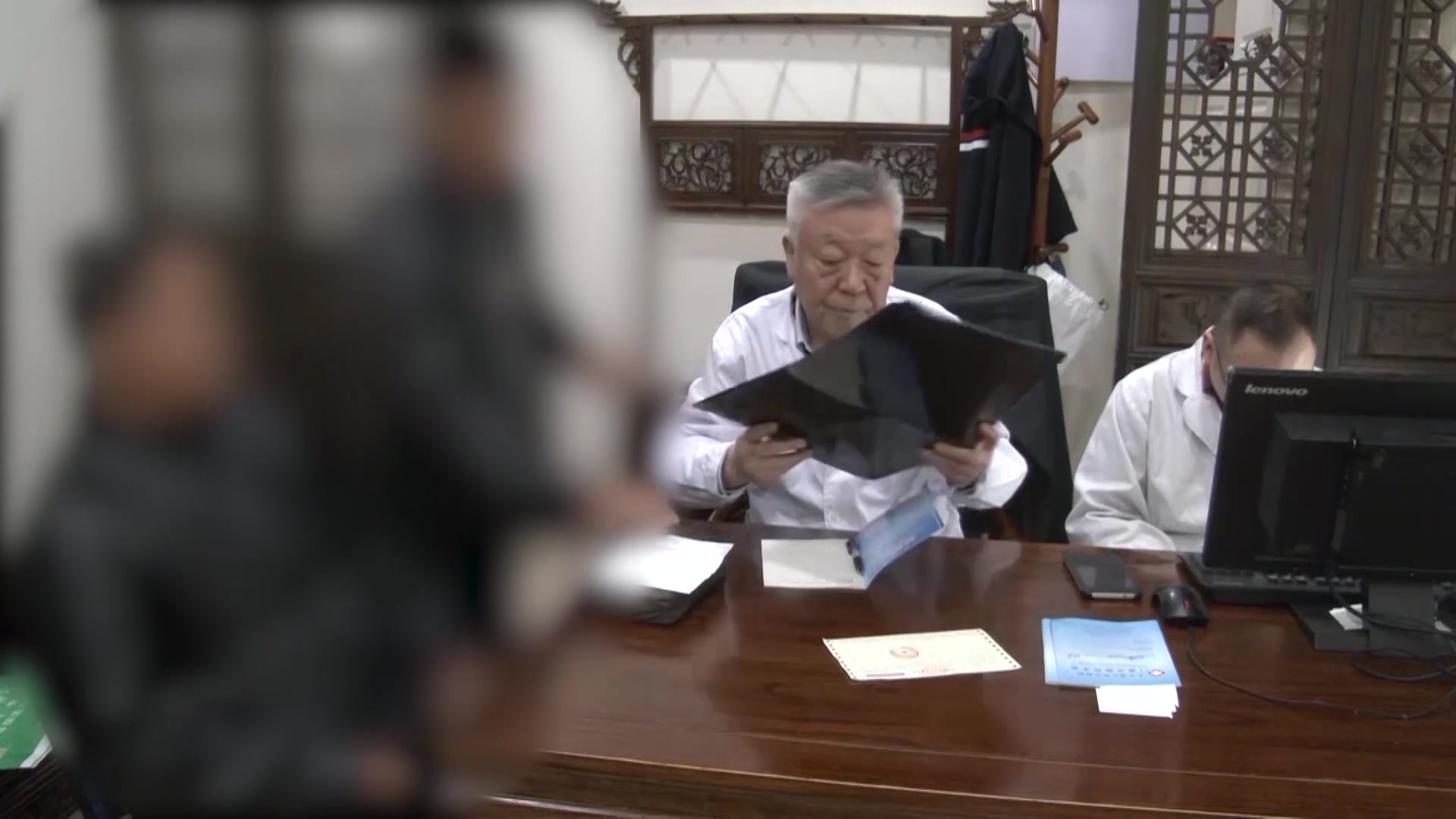 痰热瘀阻：70岁男性胸痛汗出伴肺结节之清肺散结法