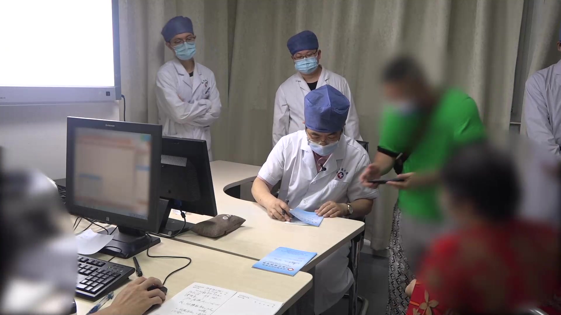 气滞血瘀：64岁膝痹患者膝痛略减之分期分点针刀治疗