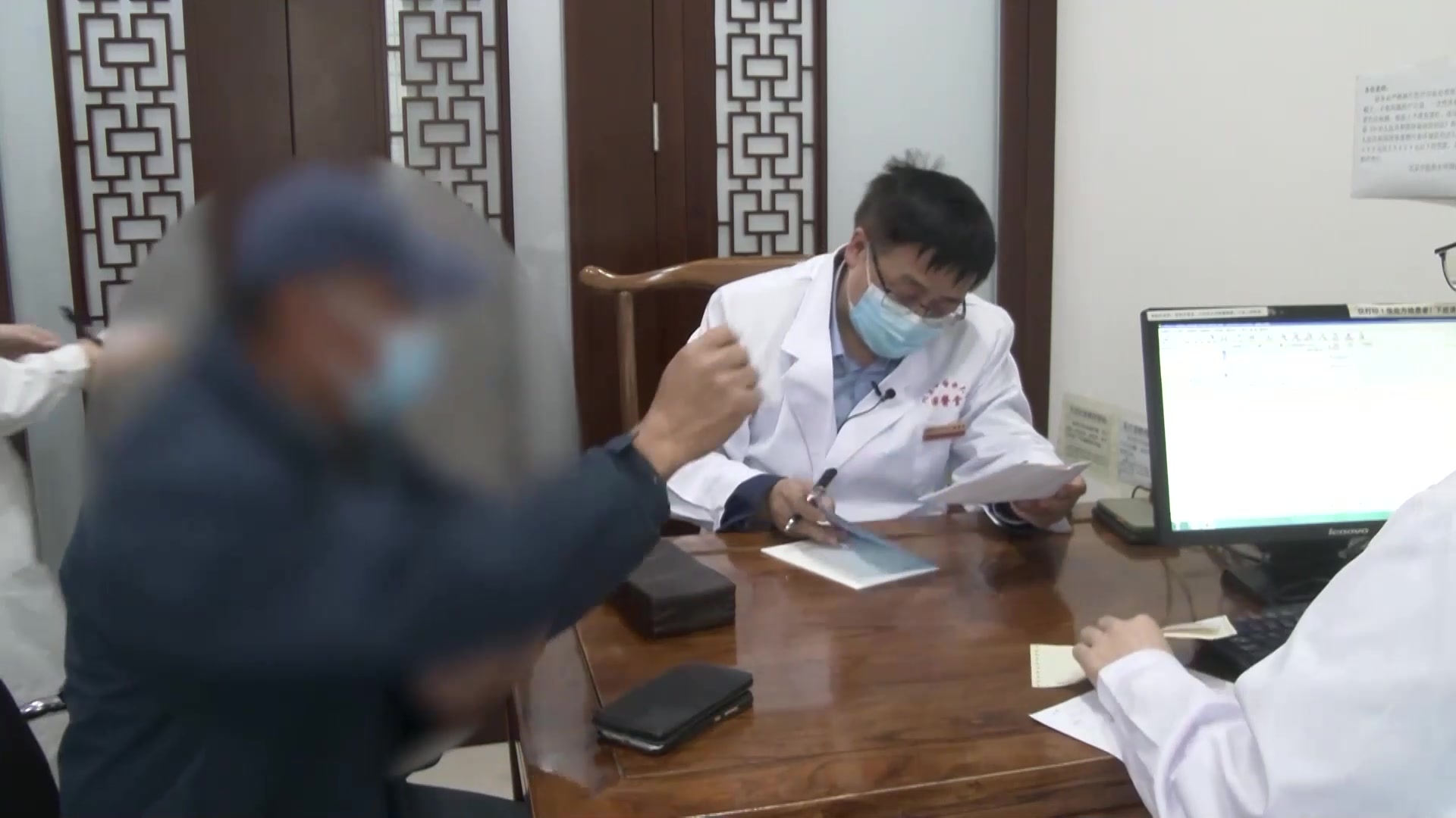 痰湿内蕴腑气不通：58岁糖尿病痰多便秘伴头胀的通腑泄浊法