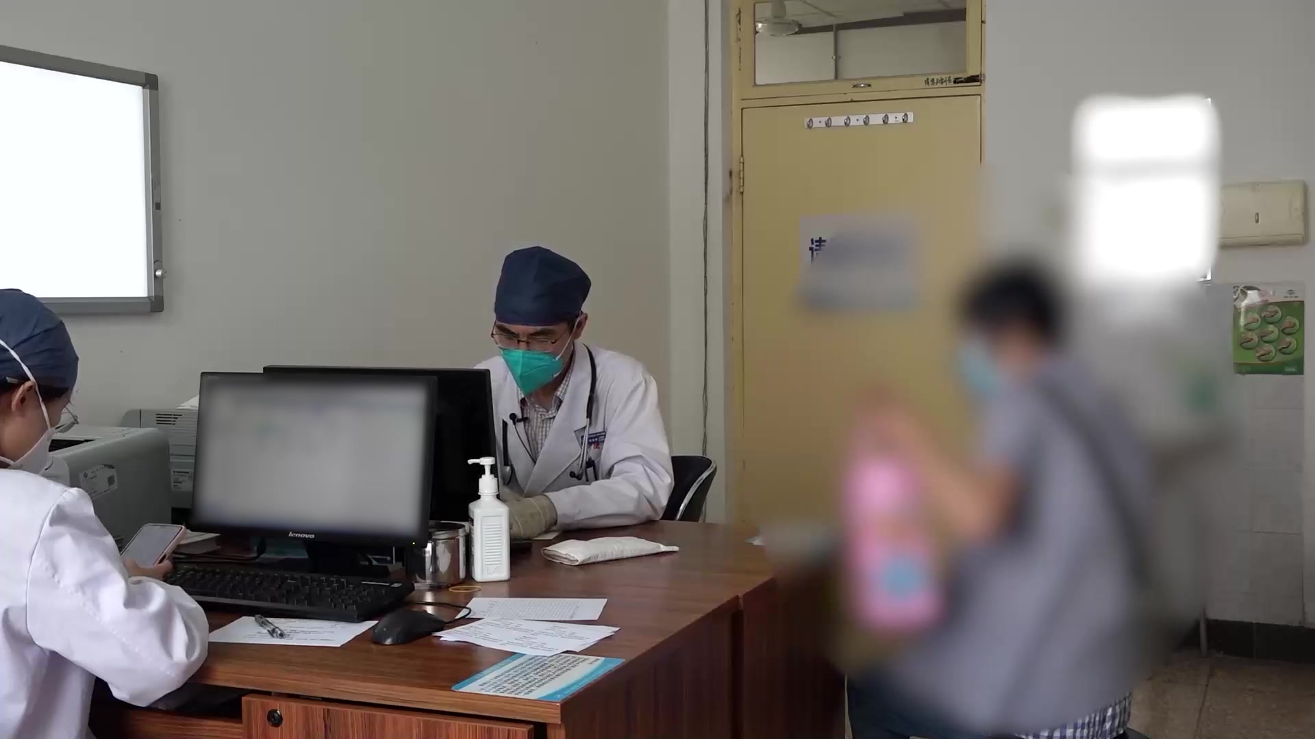 上热下寒心肾不交：66岁女性心慌复诊守方加生姜温通