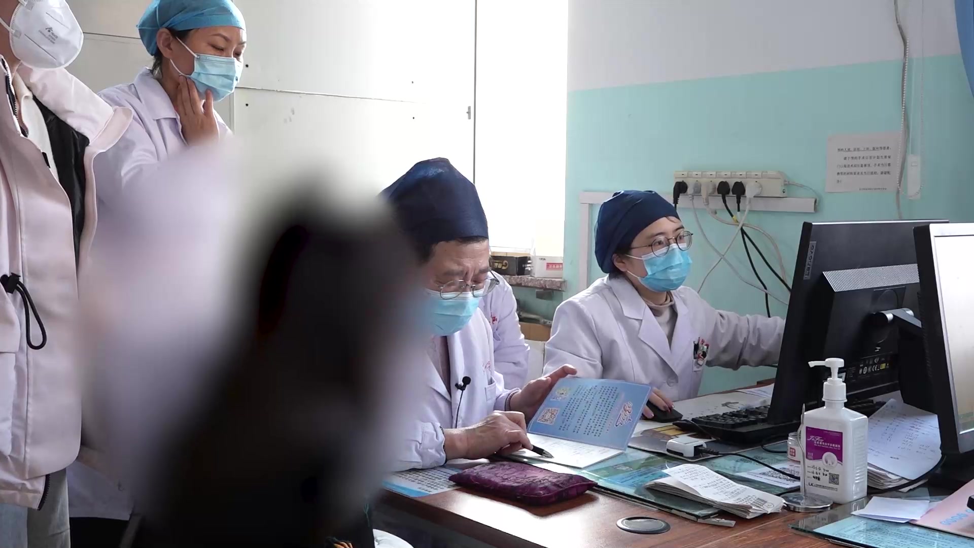 阴虚火旺兼湿毒蕴结：49岁HPV16持续阳性伴失眠心烦的滋阴安神解毒法