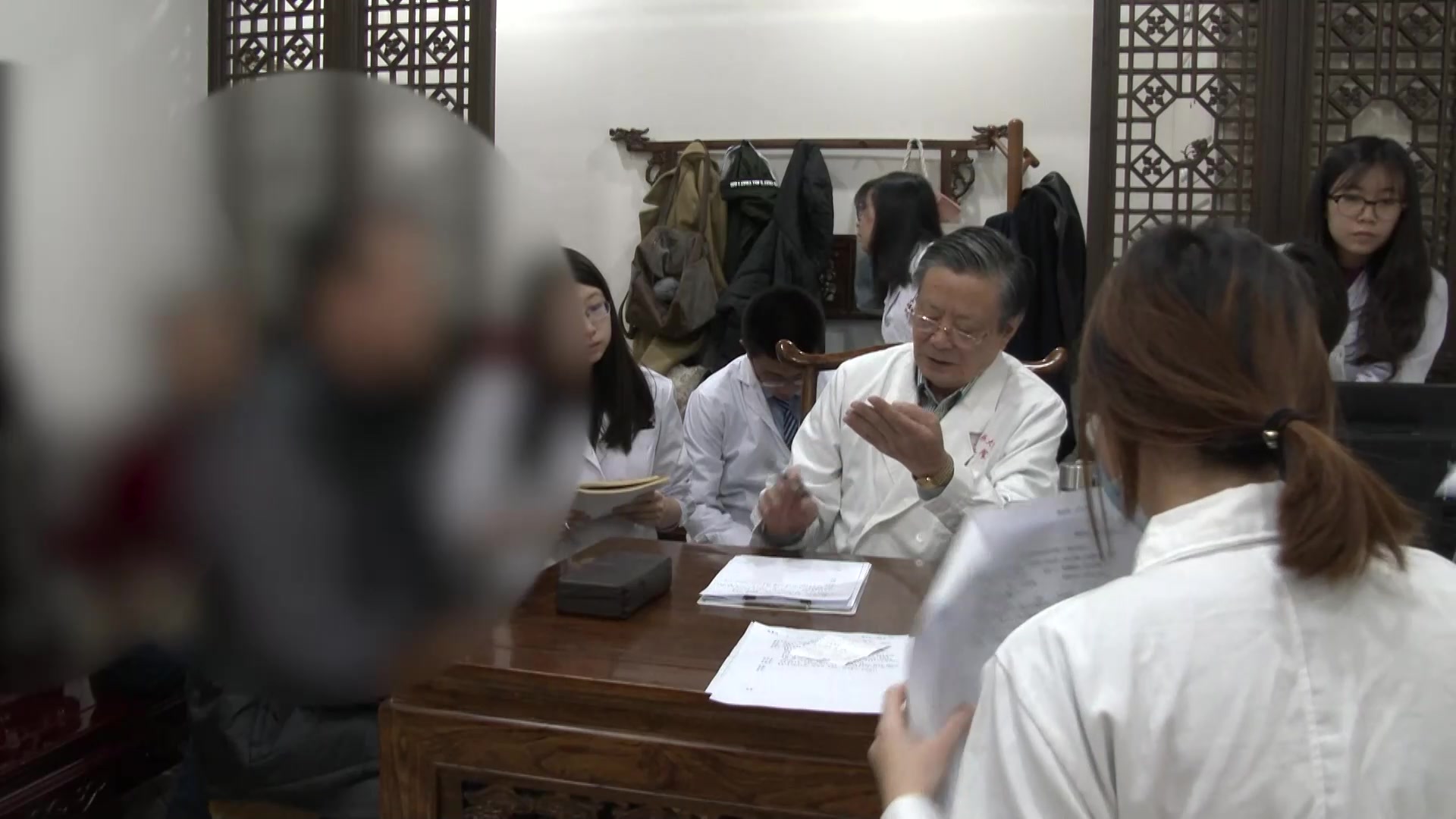 痰瘀互结脉络瘀阻：55岁三高患者血管病变的活血通络法