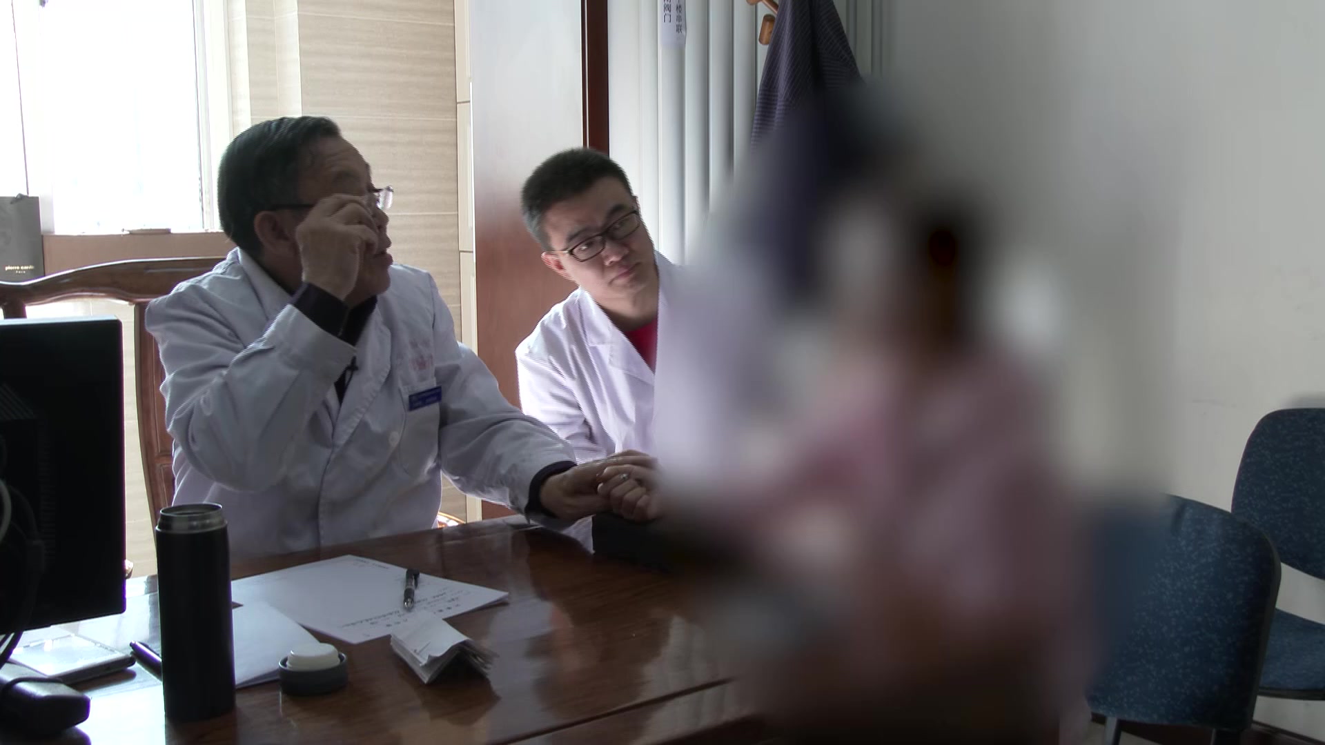 气血两虚风热痰瘀：29岁女性痤疮服药后加重伴失眠的透邪安神法