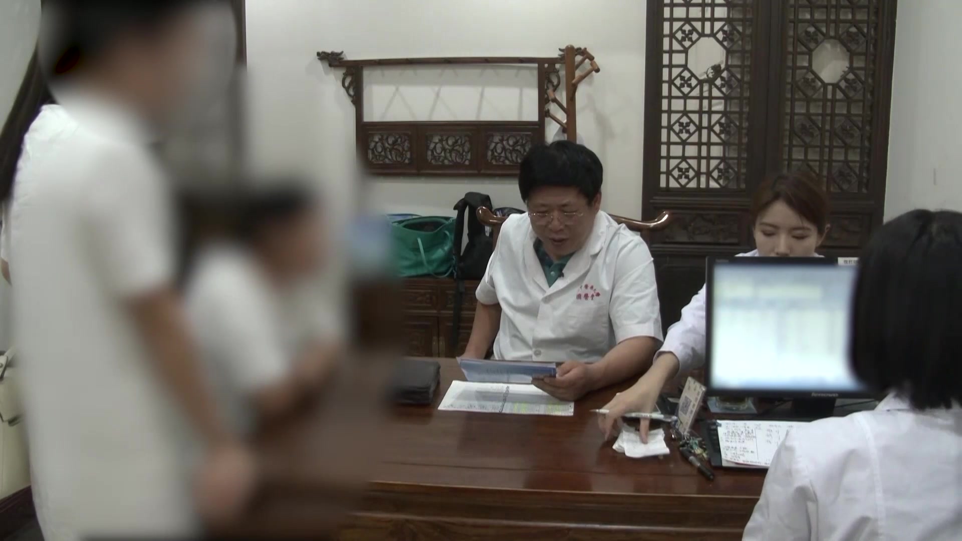 脾胃虚寒：38岁女性脐周冷痛酸楚的黄芪建中汤加减法