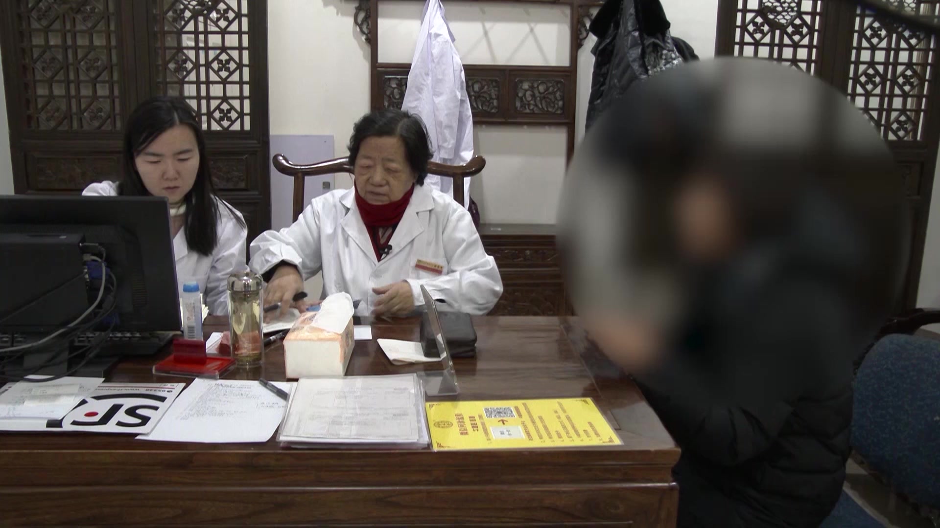 肝郁血虚冲任亏损：35岁女性剖腹产后月经量少伴血块的疏肝养血调经法