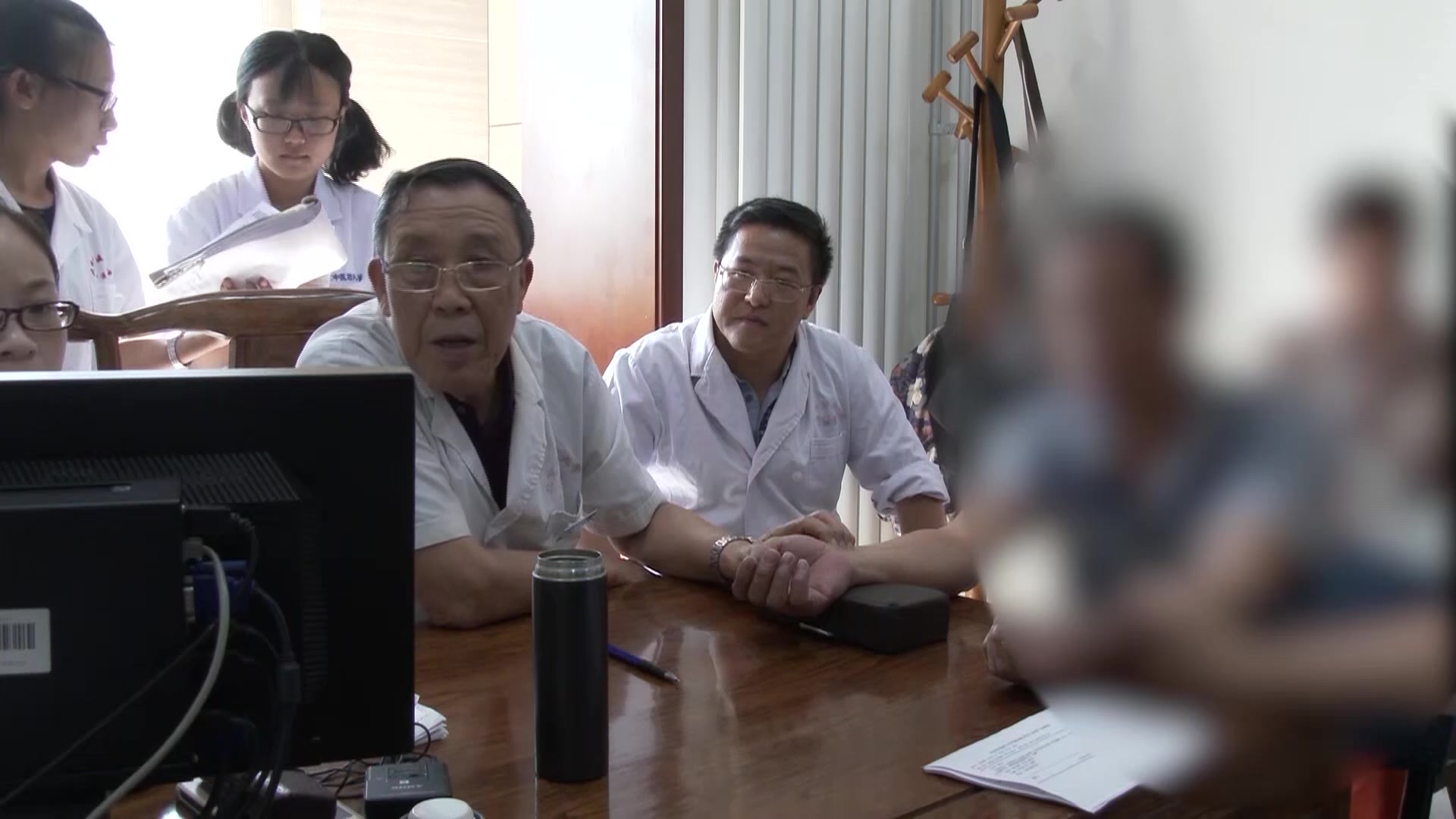 肺胃阴虚肝气乘脾：63岁男性甲亢消瘦的益胃汤合逍遥散加减治疗