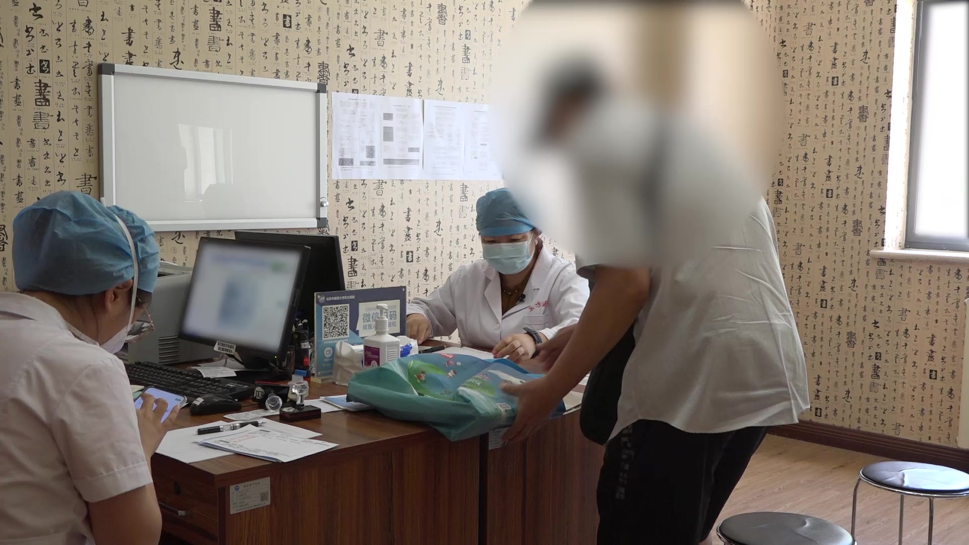 脑络瘀阻清窍失养：68岁男性头晕伴汗出的益气通窍化痰法