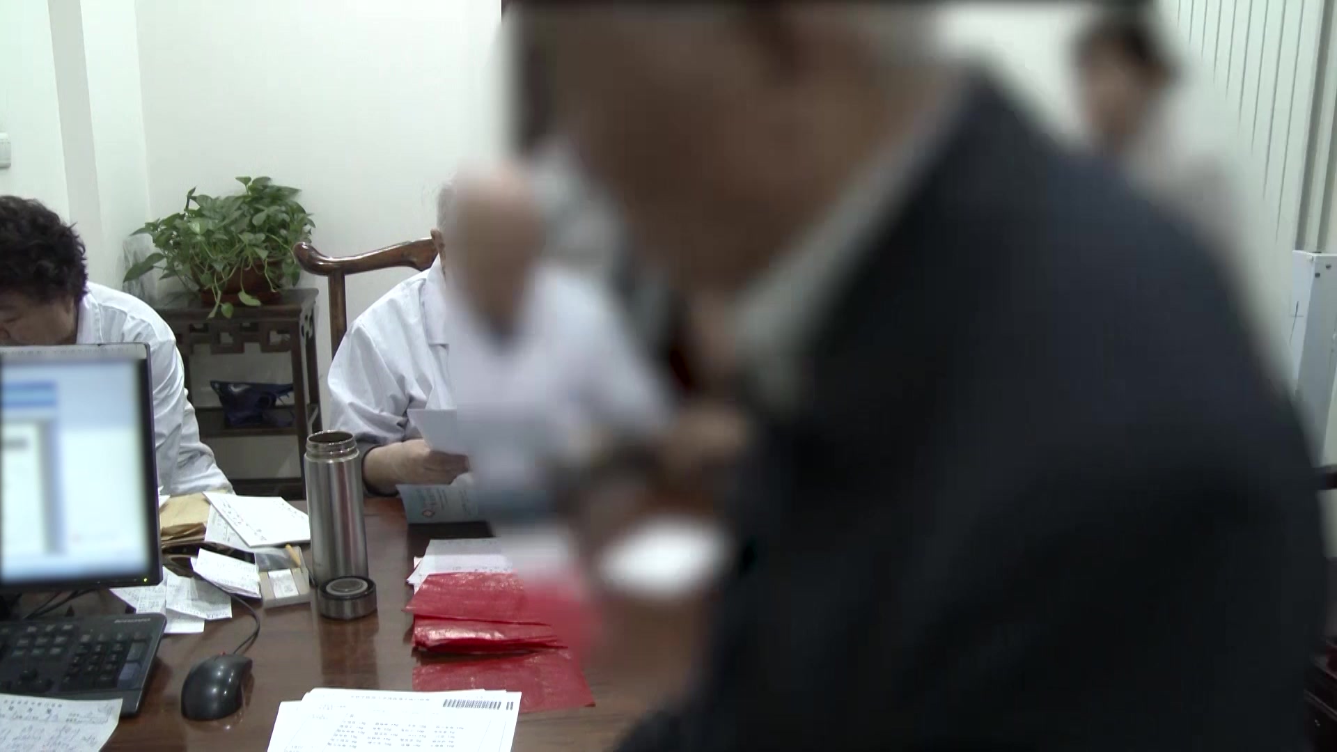 阳气亏虚寒湿痹阻：71岁糖尿病男性后背发凉头晕乏力的散寒除湿益气法