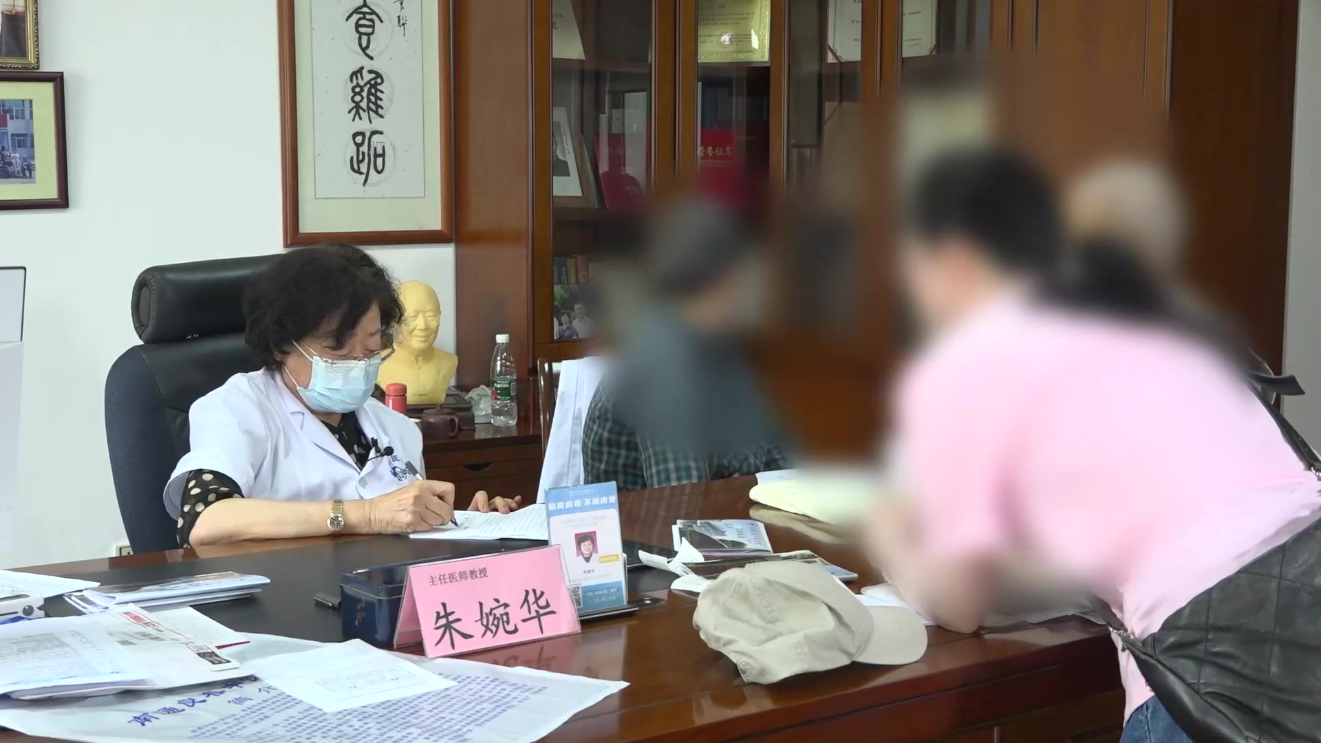 正虚邪恋痰热壅肺：75岁胃癌骨转移患者咳嗽黄痰的中药熏蒸与清肺防变