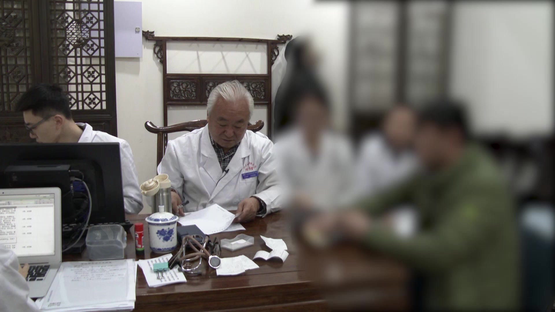 肝胆湿热：38岁男子转氨酶升高脉涩如刮竹的清热利湿辨治