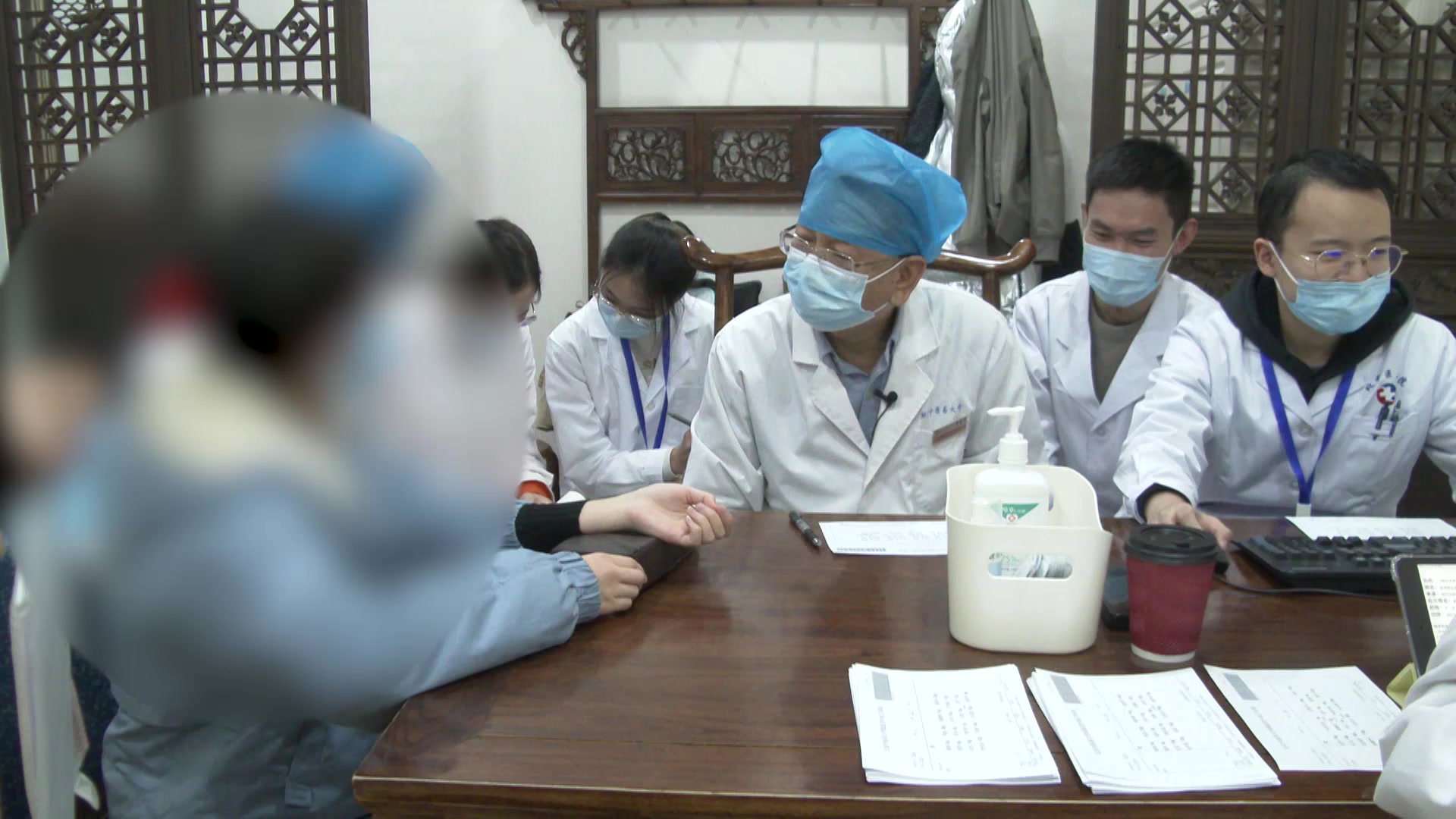 肝郁脾虚心神不宁：17岁高三女生郁病肠鸣腹泻的疏肝健脾安神法