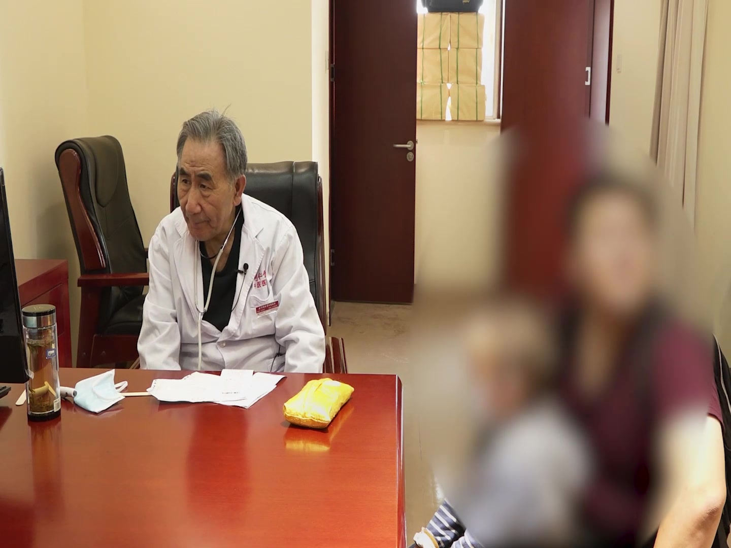 肺热夹积证：3岁男童过敏性鼻炎咳嗽的清肺消积安神法与蜜膏防复发