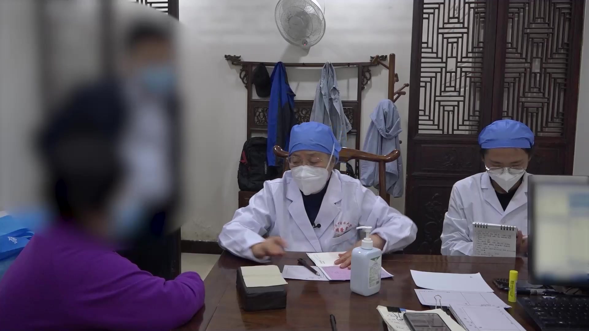 肝郁气滞血脉瘀阻：62岁抑郁症口苦胃胀的疏肝化瘀安神调理