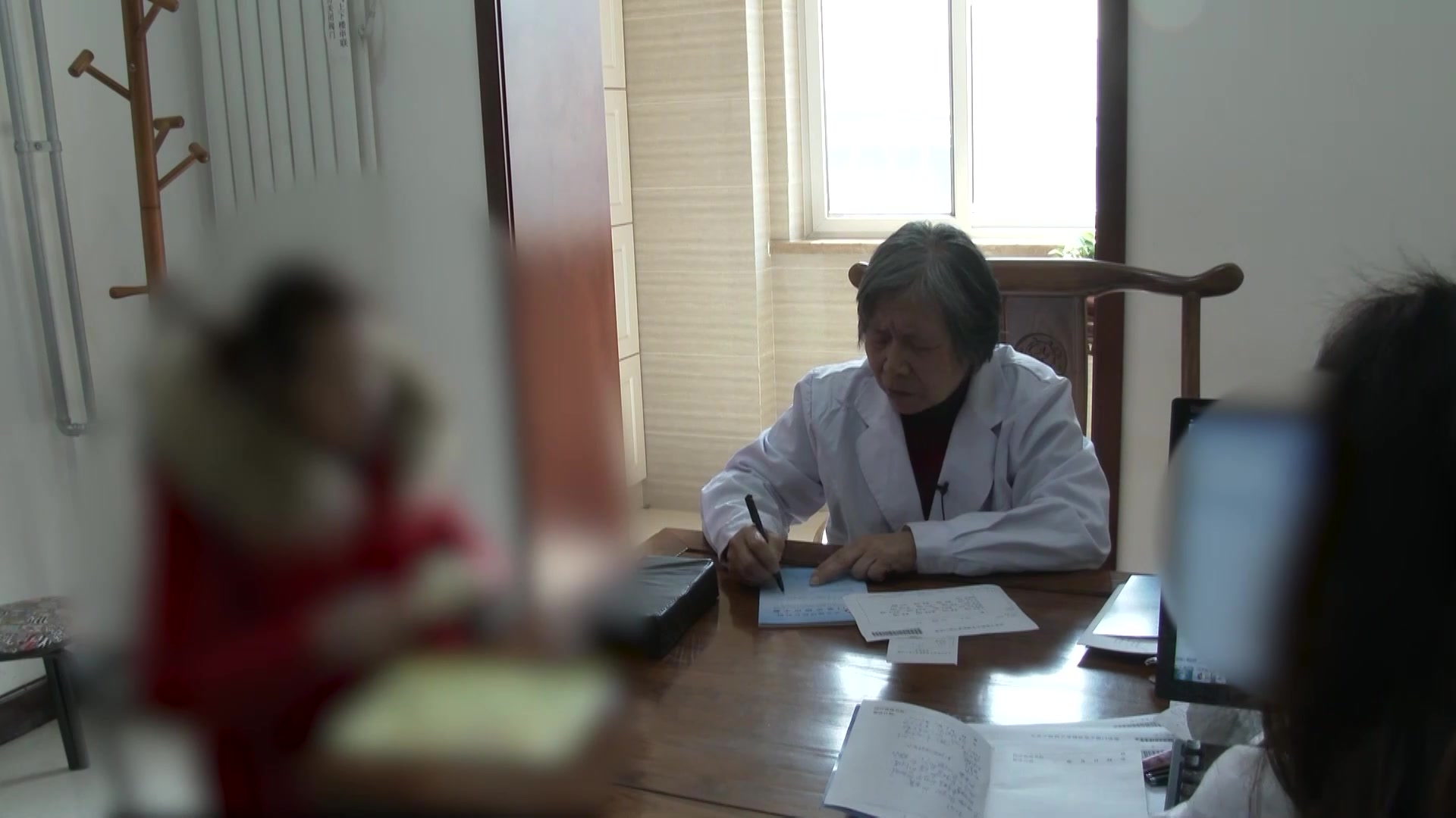 气血两虚证：55岁肝癌化疗后患者腿软头晕失眠的益气养血调理