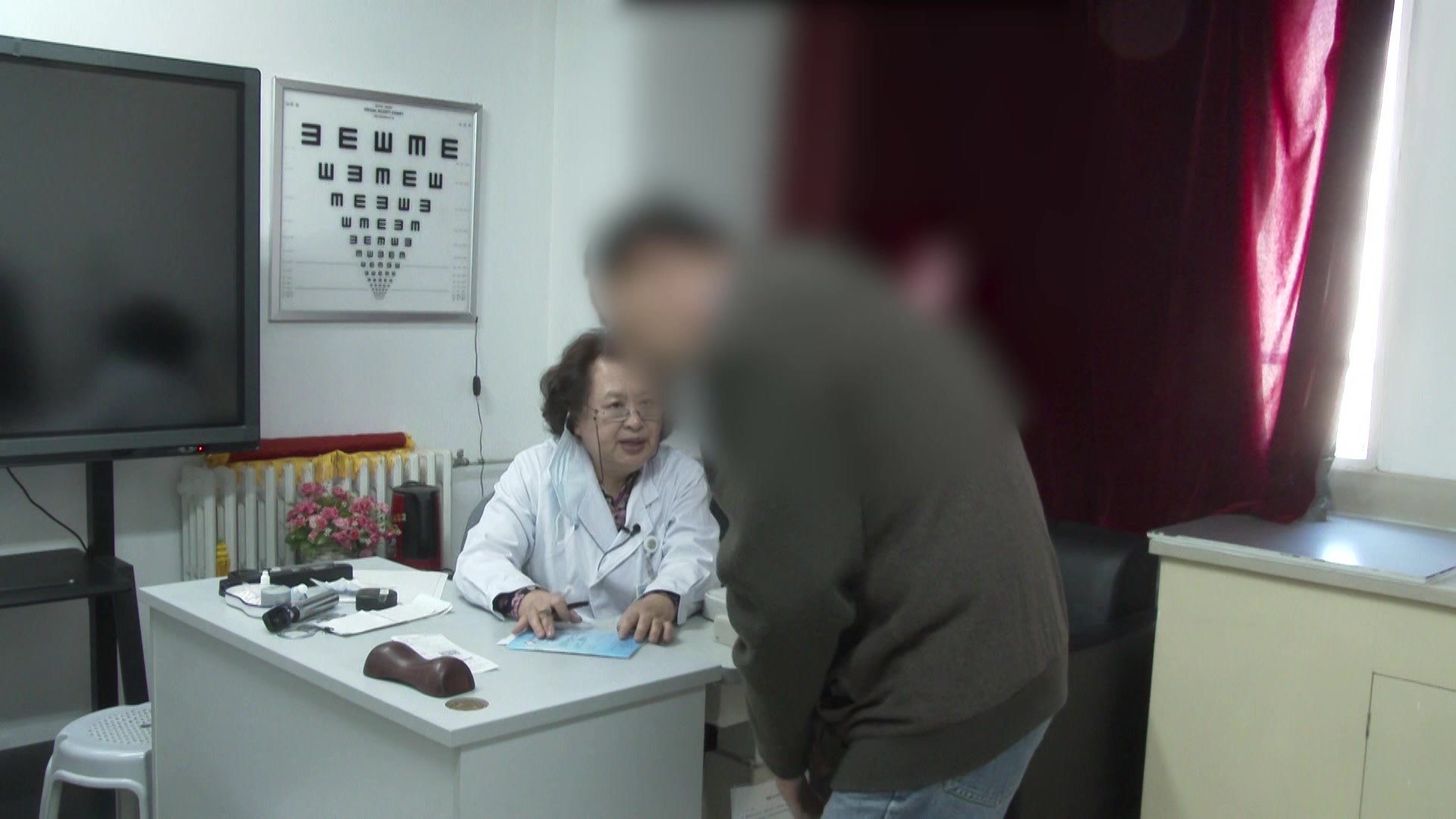 瘀血阻络：70岁PCV患者眼底出血吸收与守方思路