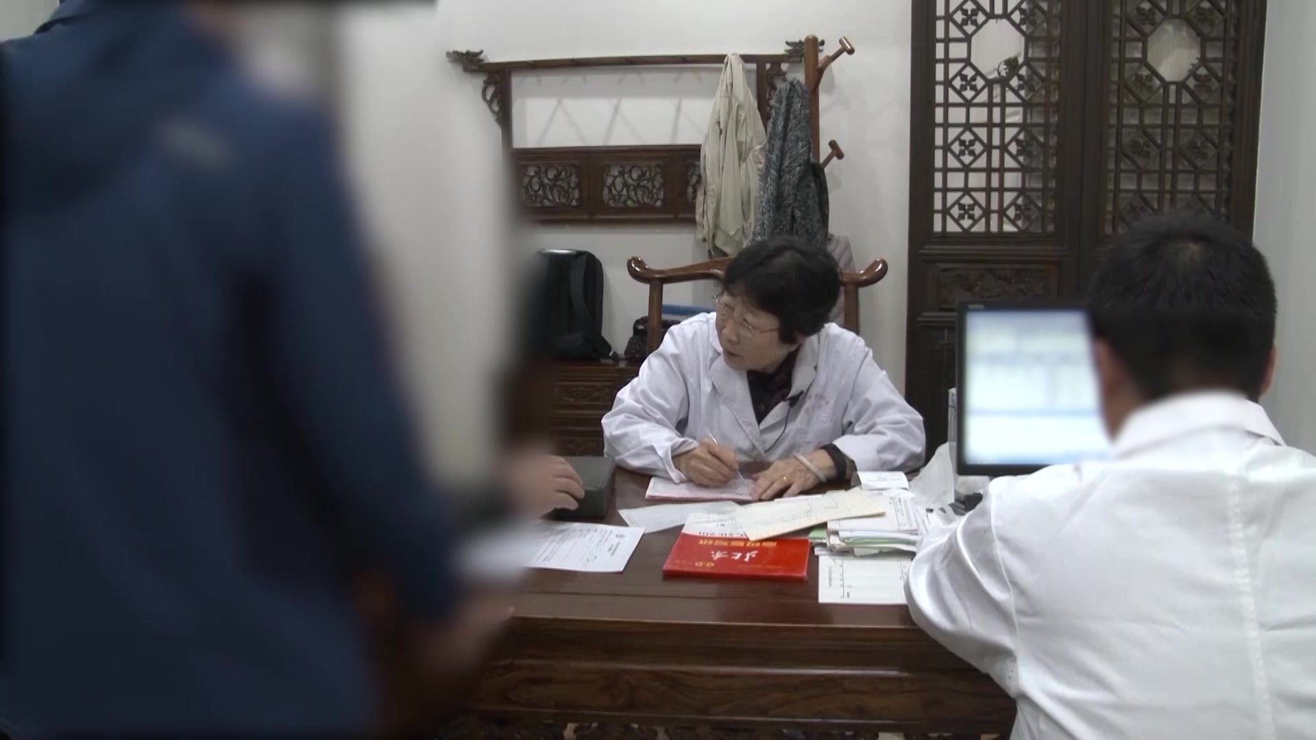 血脉瘀阻气血两伤：68岁男性主动脉术后头晕乏力的活血通脉法