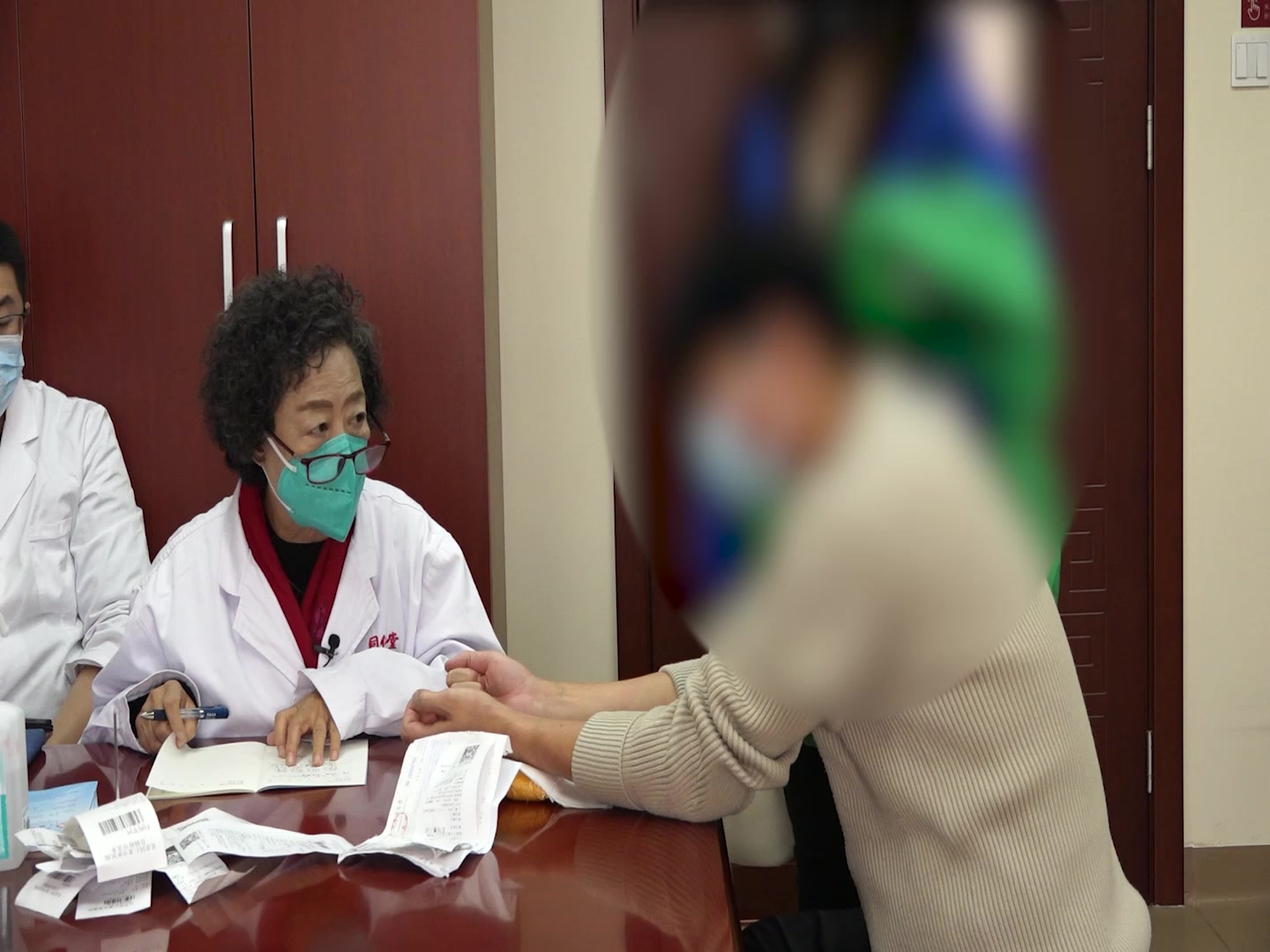 肺气郁痹痰湿内阻：33岁男性胸闷憋气皮肤瘙痒的补肺祛湿法