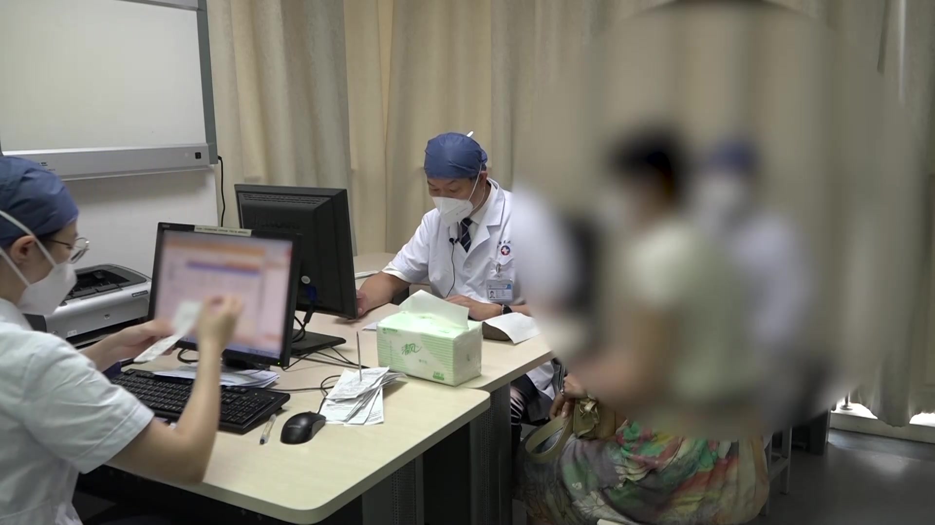 寒热错杂脾虚不运：37岁女性失眠早醒多汗的半夏泻心汤调治