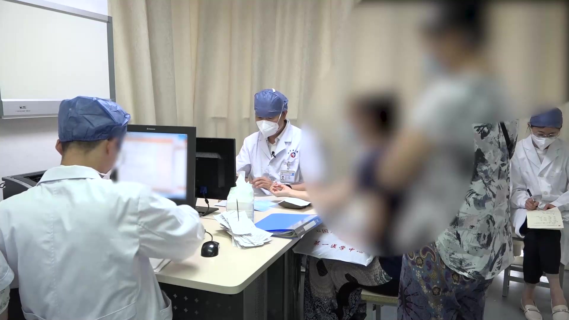 风痰互阻：38岁女性咳嗽胸闷5月余的疏风化痰止咳法