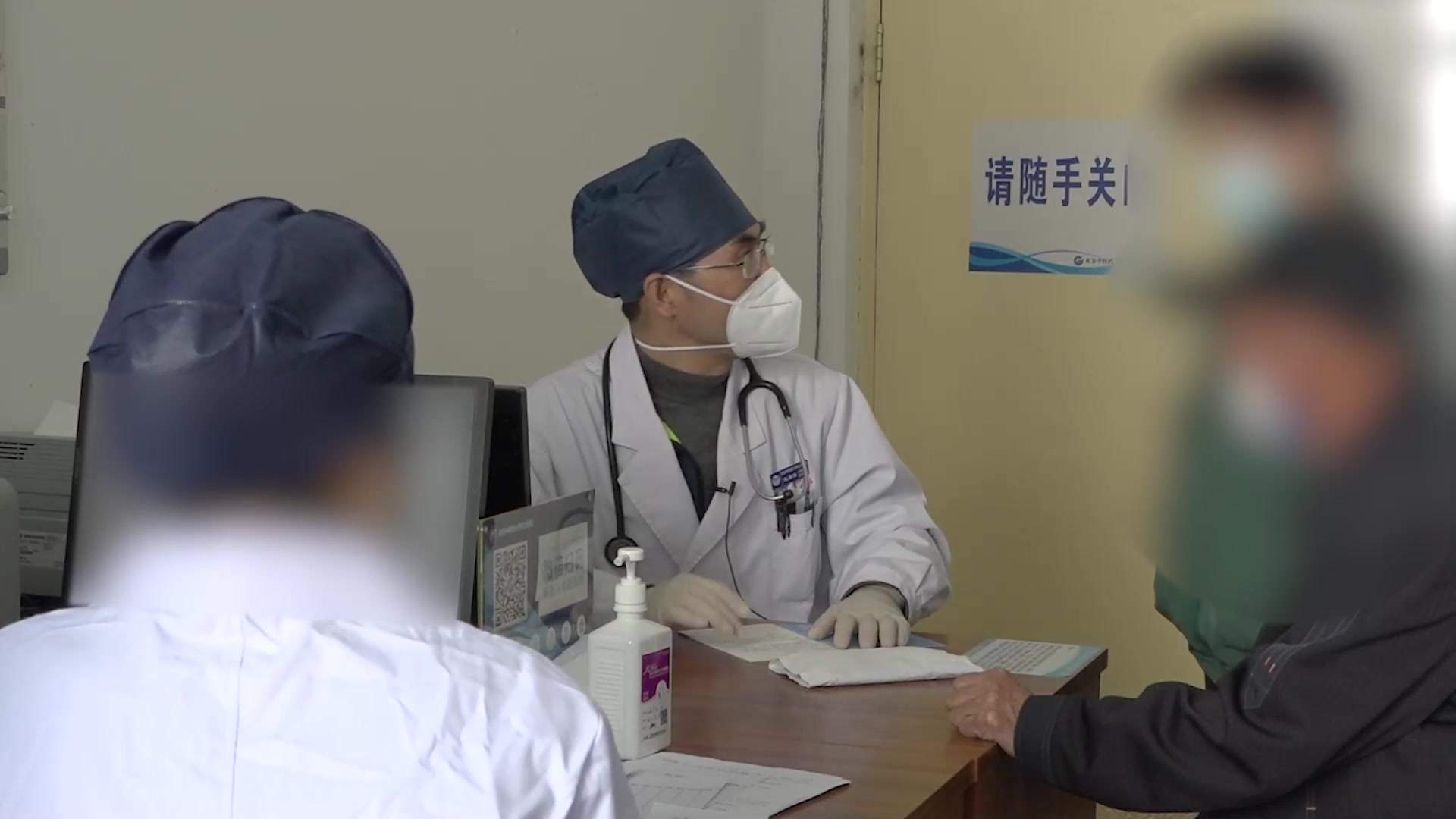 湿热蕴结：70岁男性反复眩晕晕厥伴大便干结的通腑泄浊法