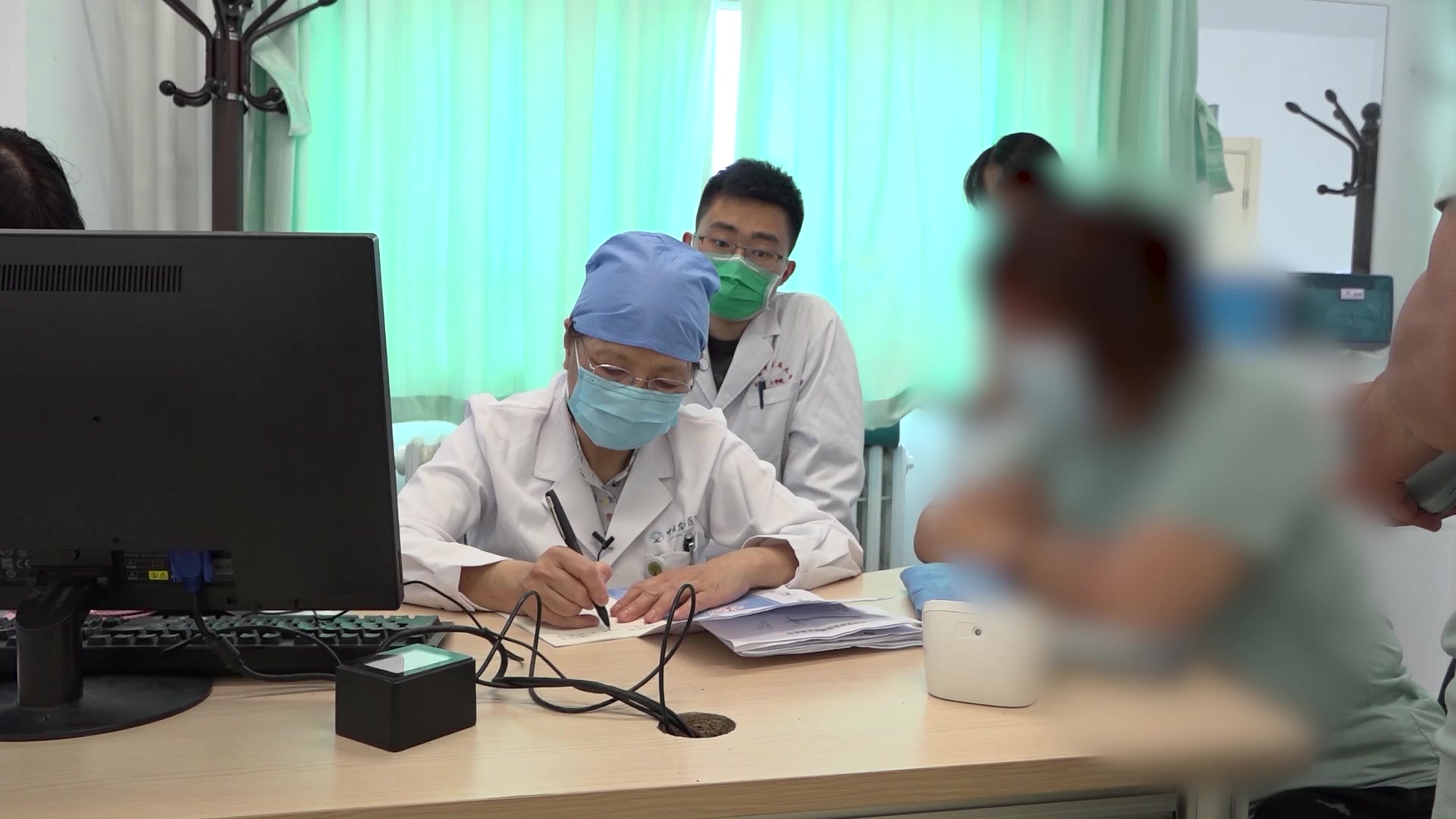 气虚阳陷清阳不升：43岁女性迷走神经性晕厥的补中益气升阳法