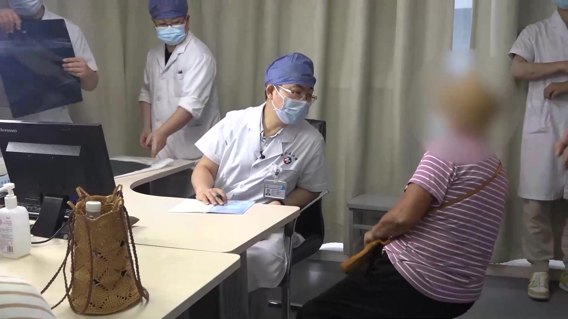 肝肾亏虚痰瘀阻络：73岁老人膝骨关节炎疼痛的针刀与中药治疗